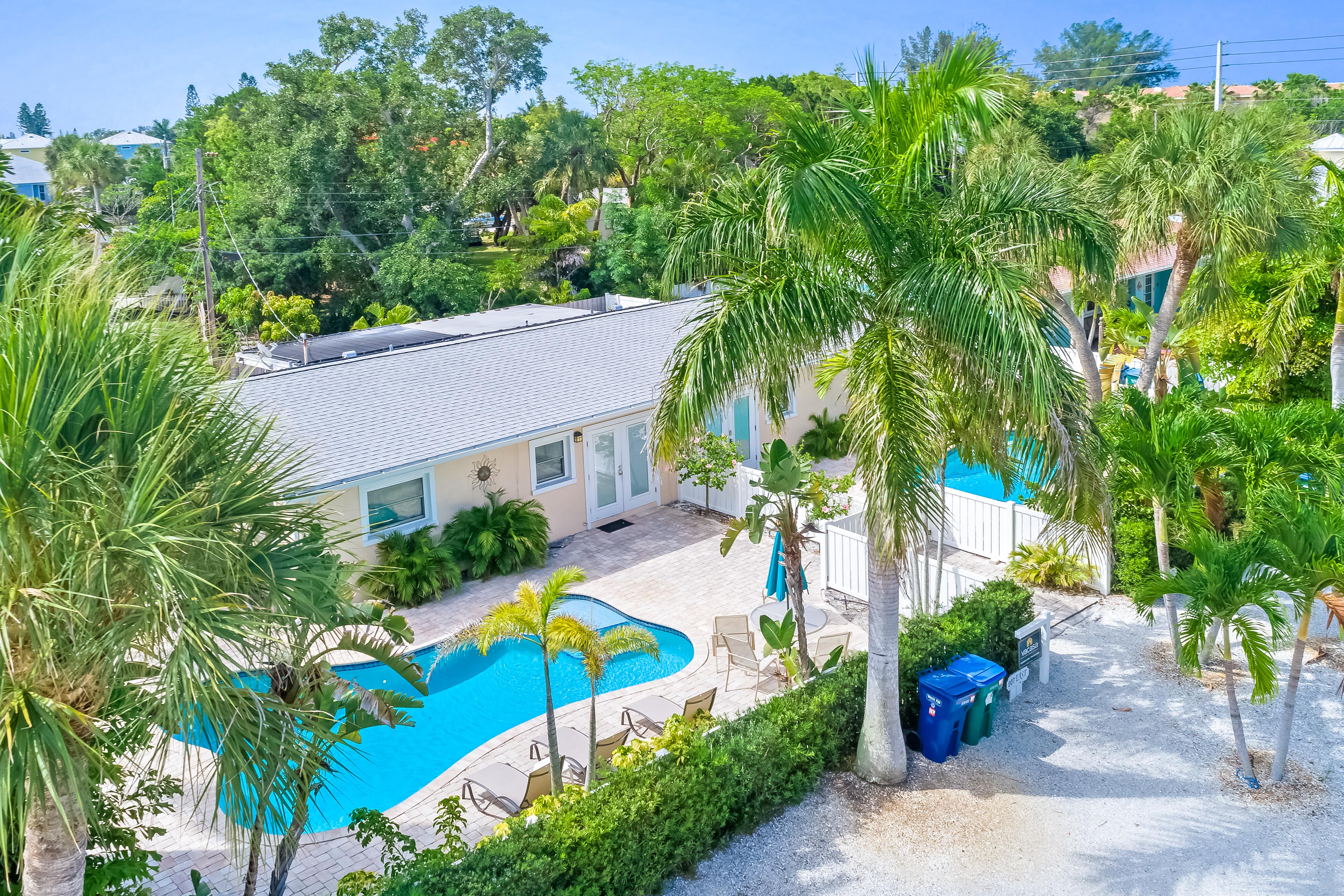 Blue Wave Villa West House / Cottage rental in Anna Maria Island Houses in Anna Maria Island Florida - #37