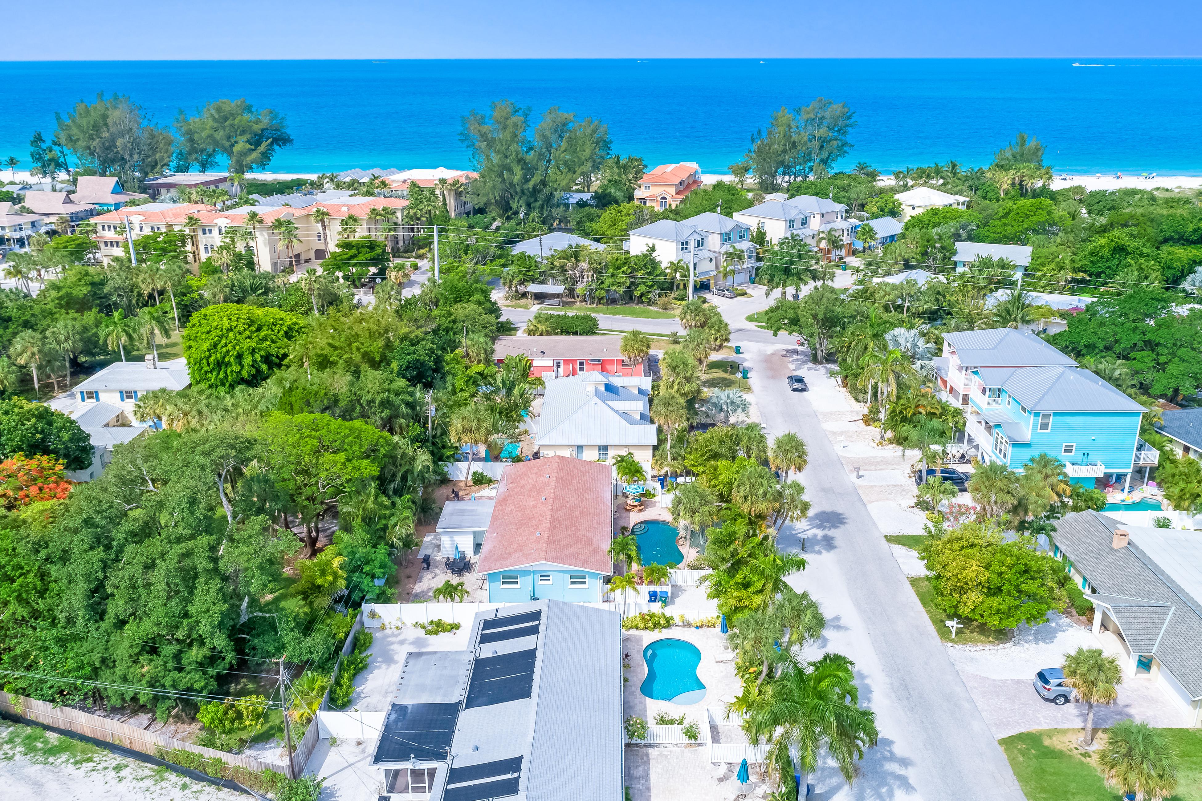 Blue Wave Villa West House / Cottage rental in Anna Maria Island Houses in Anna Maria Island Florida - #38