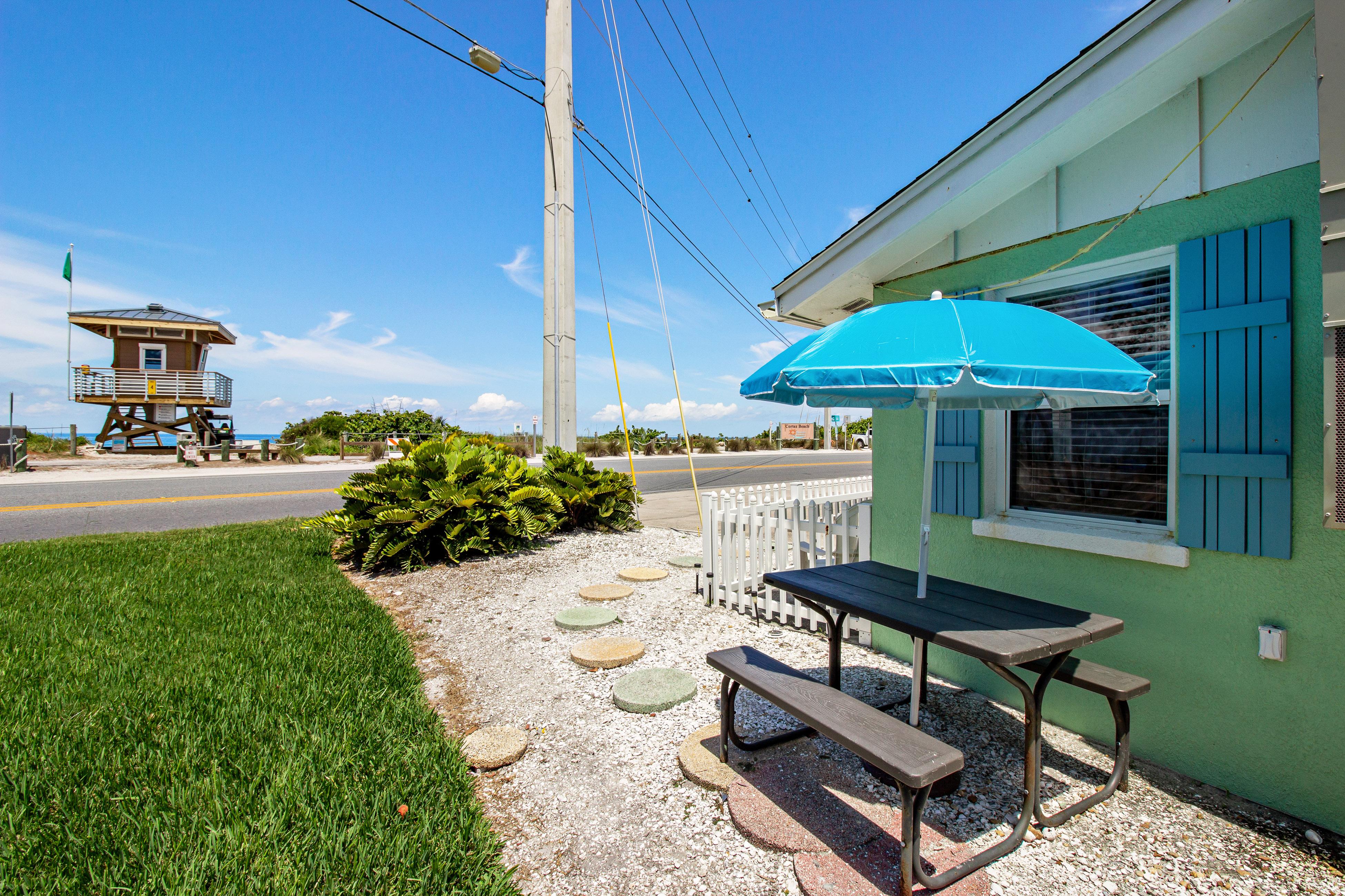 Gulf View Cottage #3 House / Cottage rental in Anna Maria Island Houses in Anna Maria Island Florida - #1