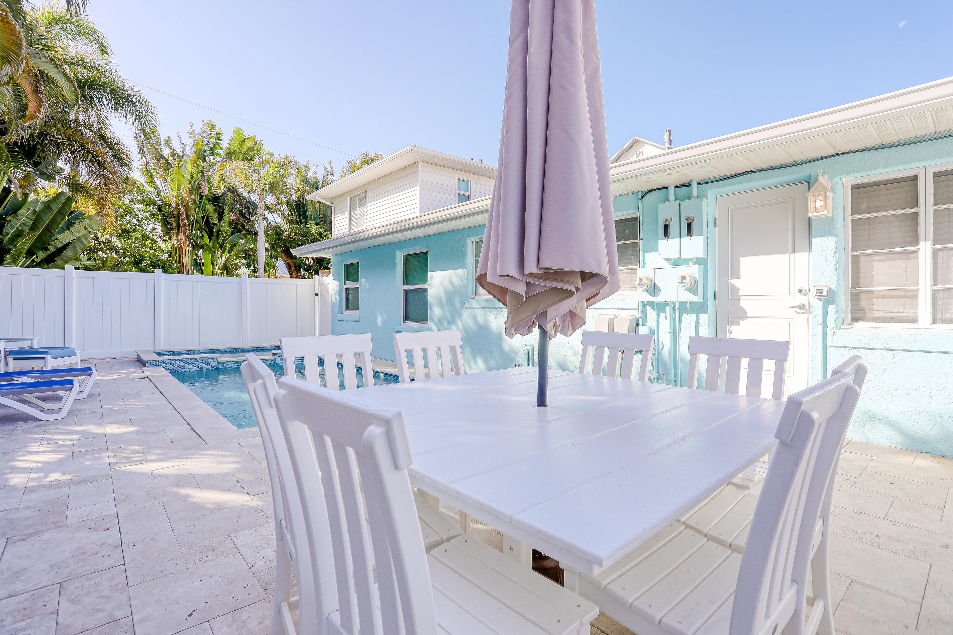 Mermaid Sunset House / Cottage rental in Anna Maria Island Houses in Anna Maria Island Florida - #24