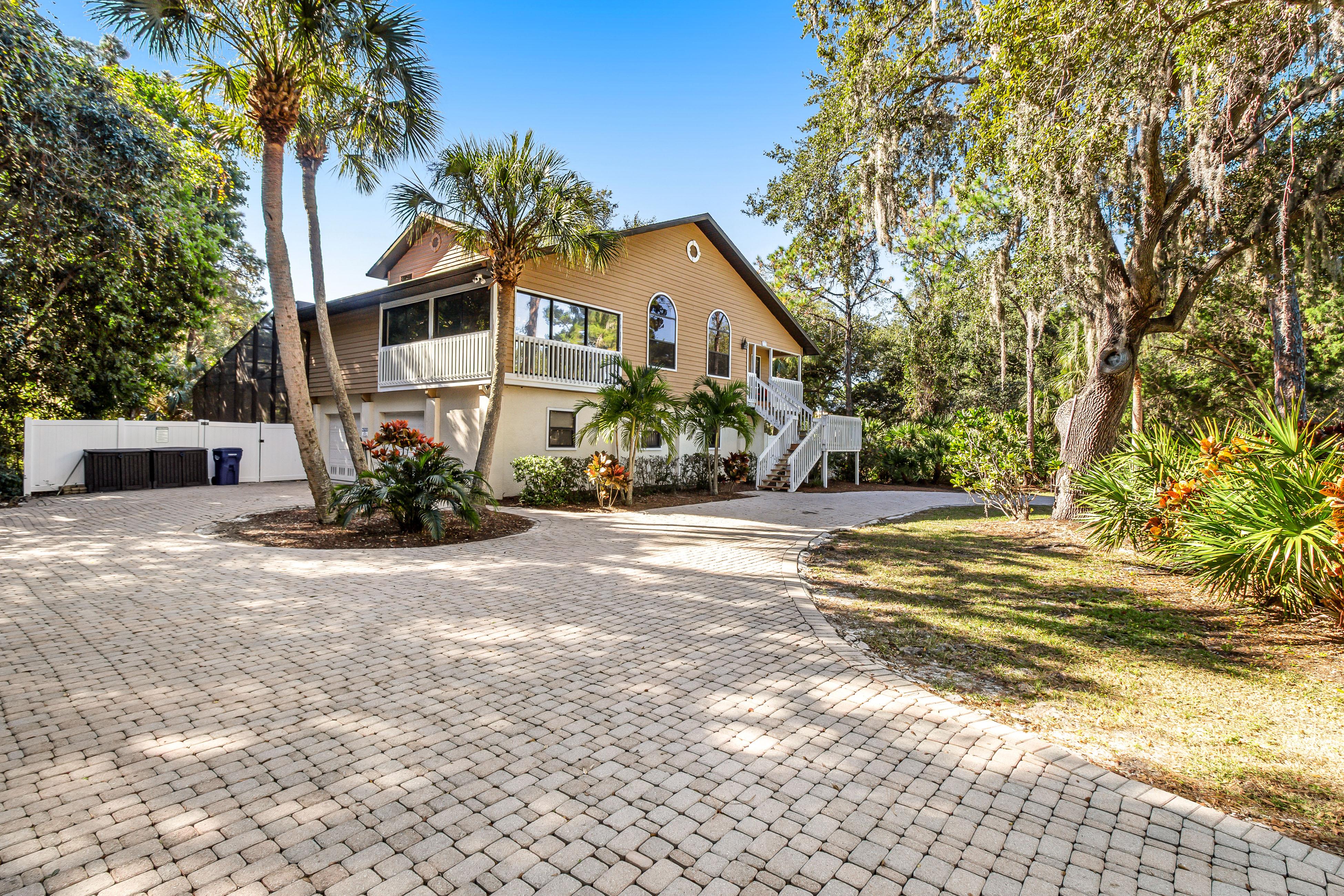 Palma Sola Paradise House / Cottage rental in Anna Maria Island Houses in Anna Maria Island Florida - #1