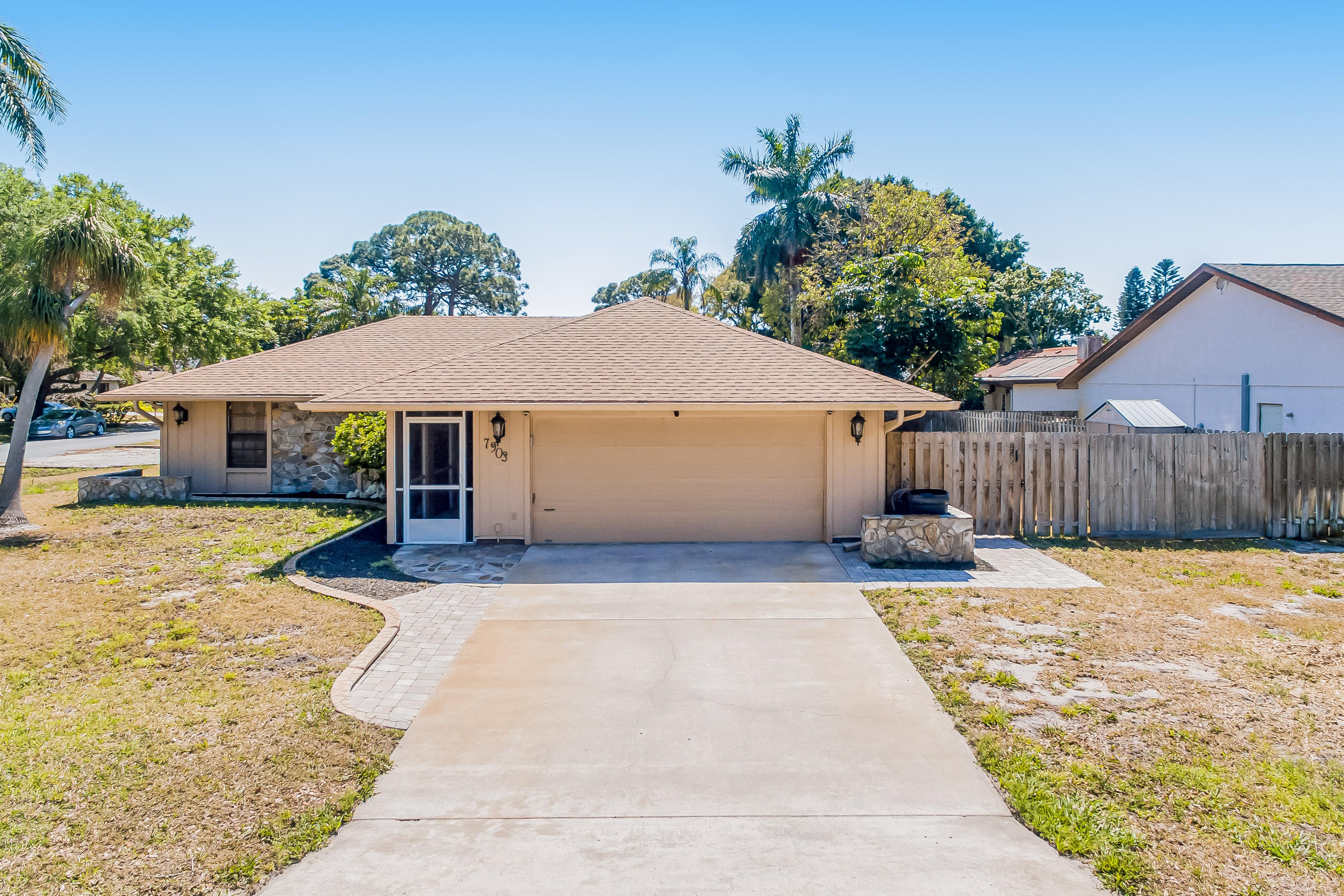 Palma Sola Repose House / Cottage rental in Anna Maria Island Houses in Anna Maria Island Florida - #30