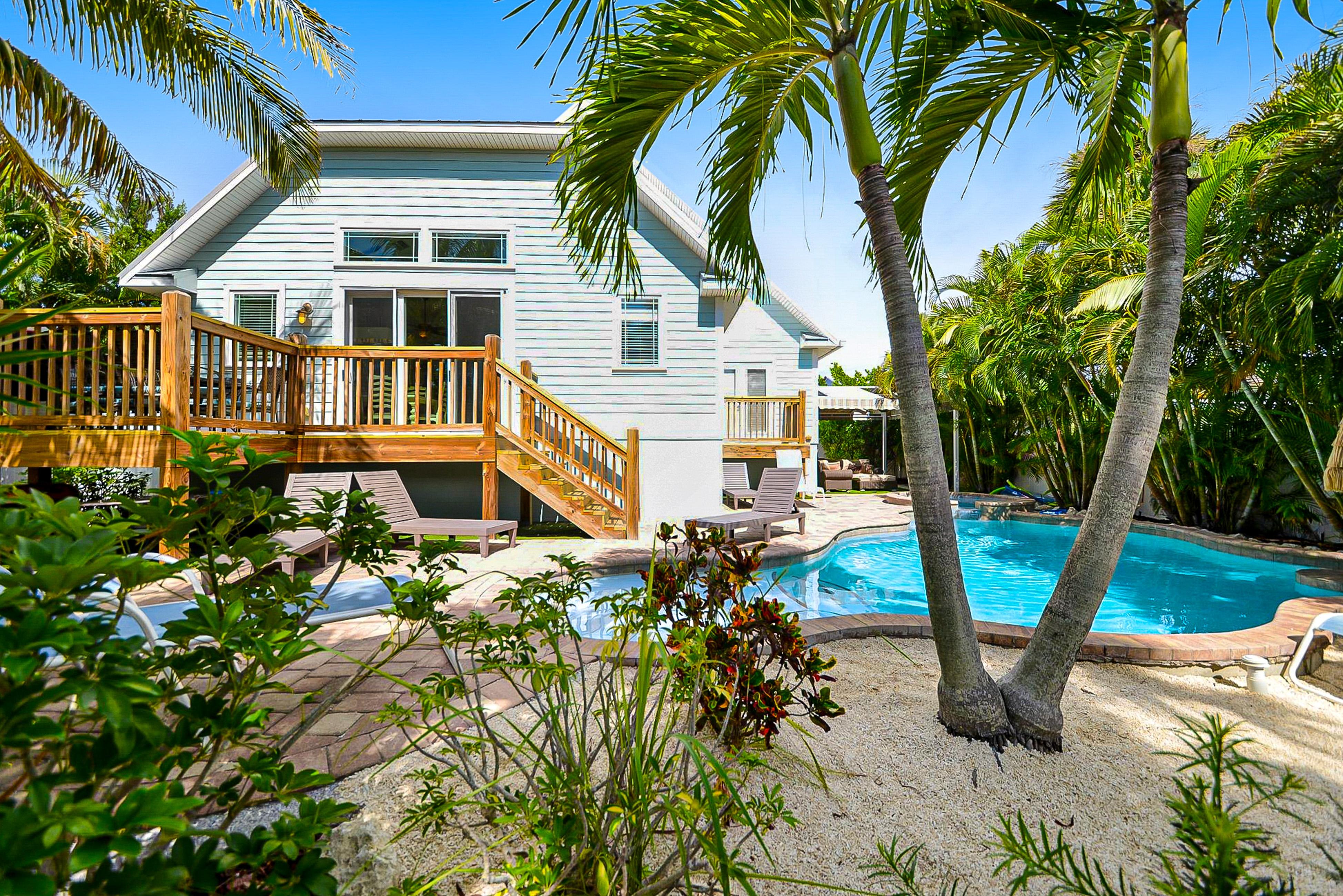 Sunset Glow House / Cottage rental in Anna Maria Island Houses in Anna Maria Island Florida - #3