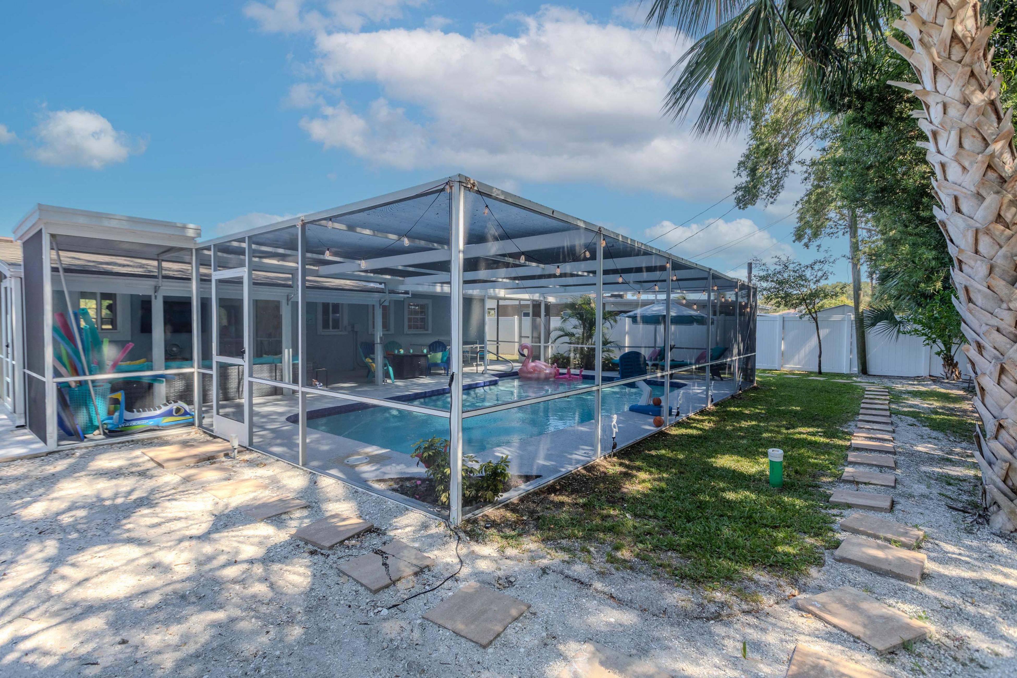 The Fancy Flamingo House / Cottage rental in Anna Maria Island Houses in Anna Maria Island Florida - #34