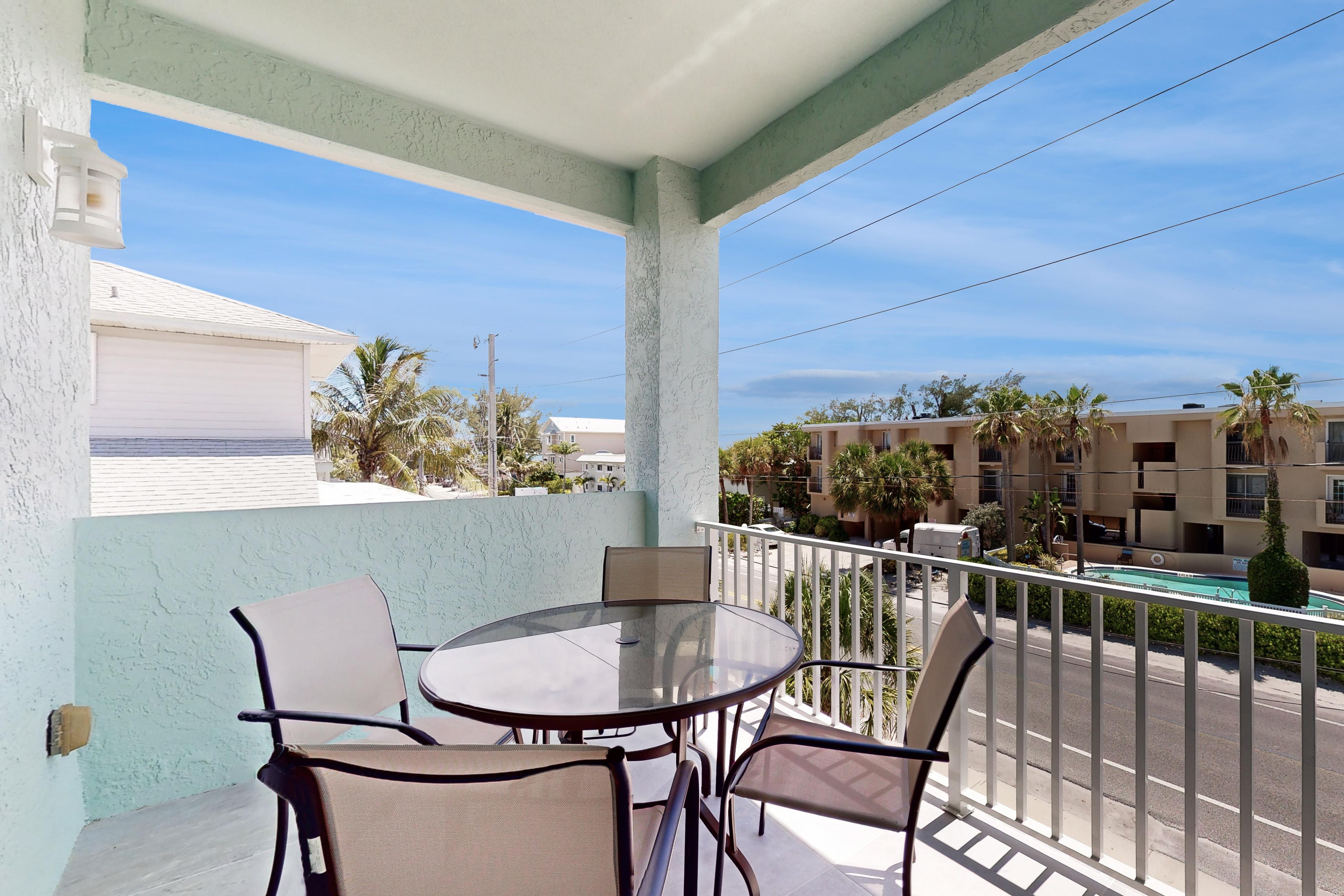 Tropical Daze Upper House / Cottage rental in Anna Maria Island Houses in Anna Maria Island Florida - #23