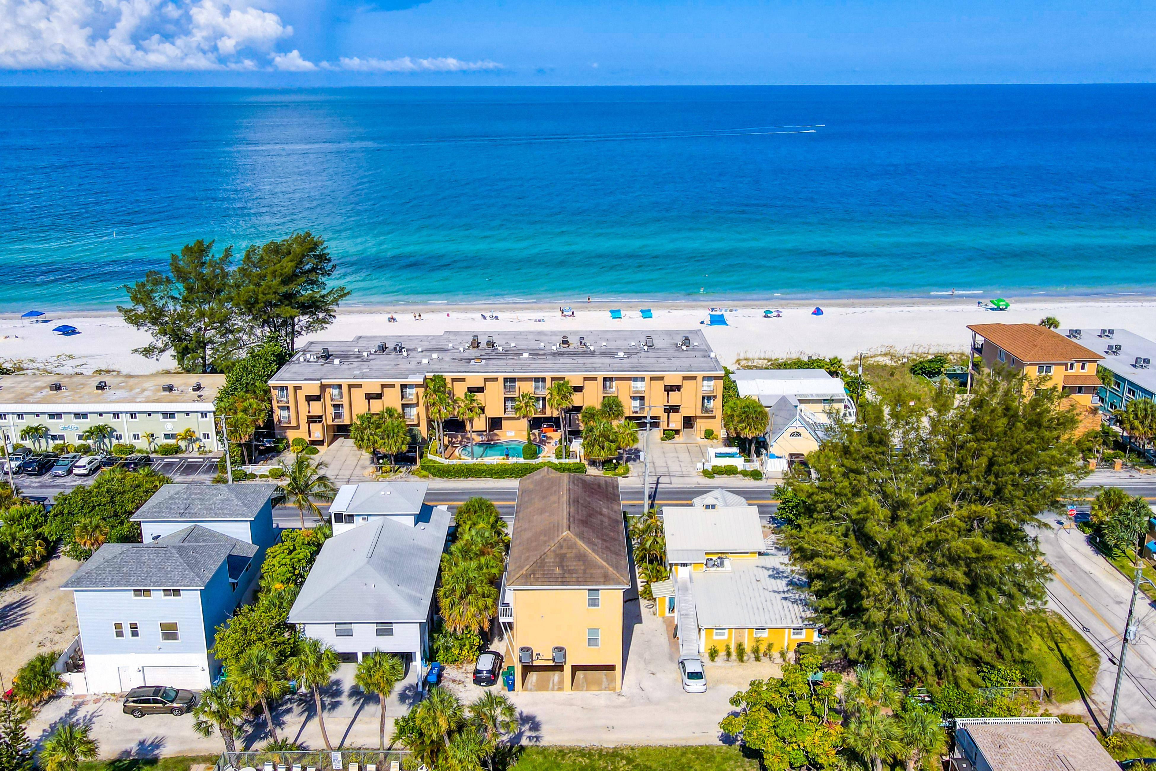 Tropical Daze Upper House / Cottage rental in Anna Maria Island Houses in Anna Maria Island Florida - #27