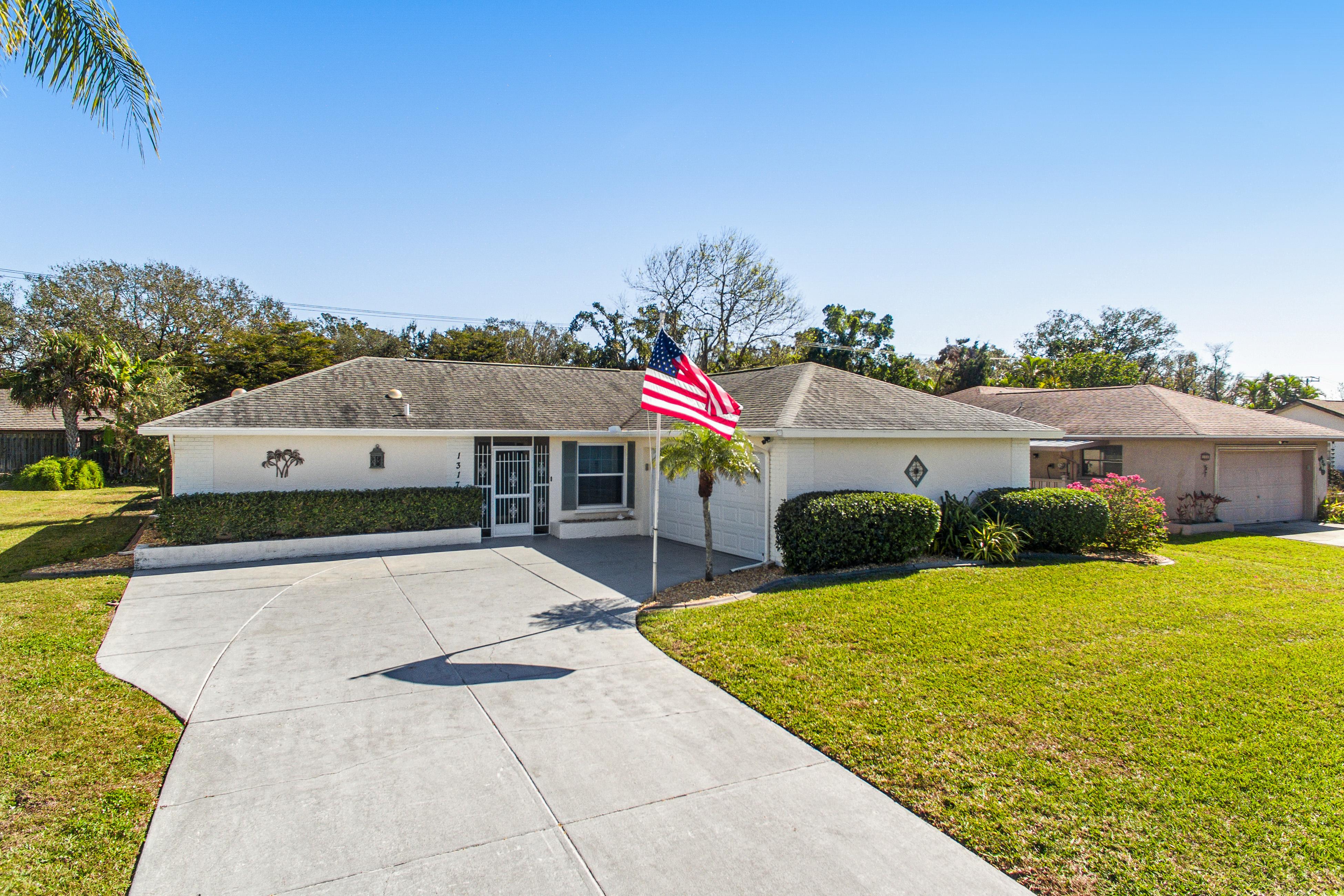 Village Green Oasis House / Cottage rental in Anna Maria Island Houses in Anna Maria Island Florida - #27