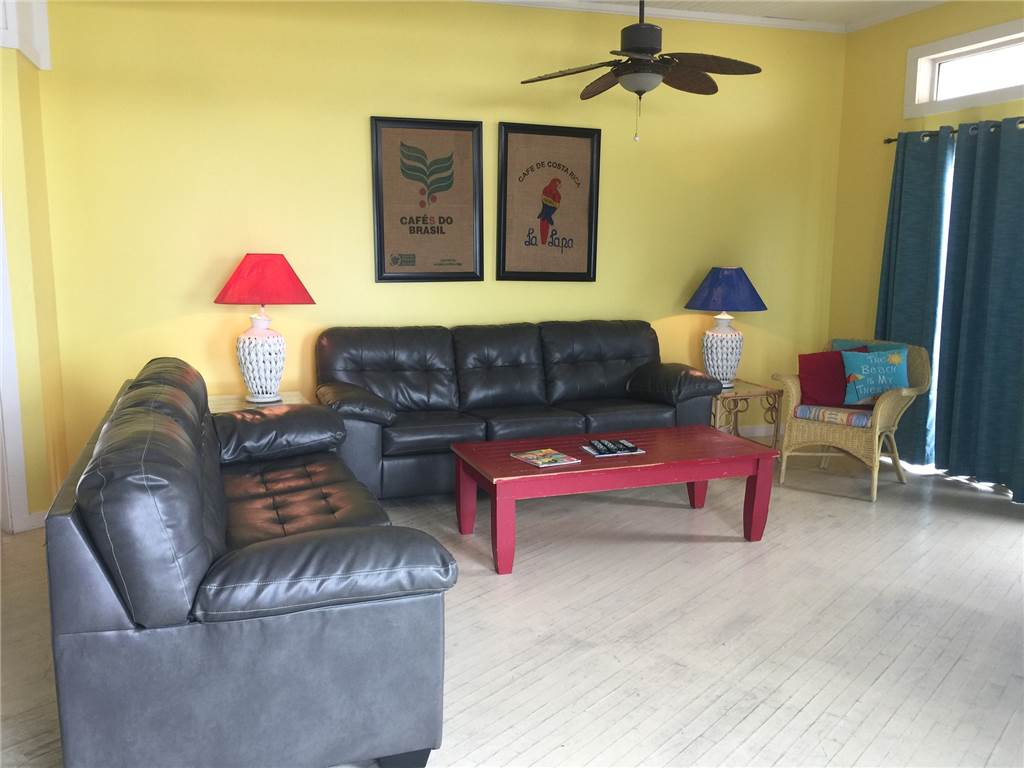 Birdcage Pet Friendly Gulf Shores Alabama House