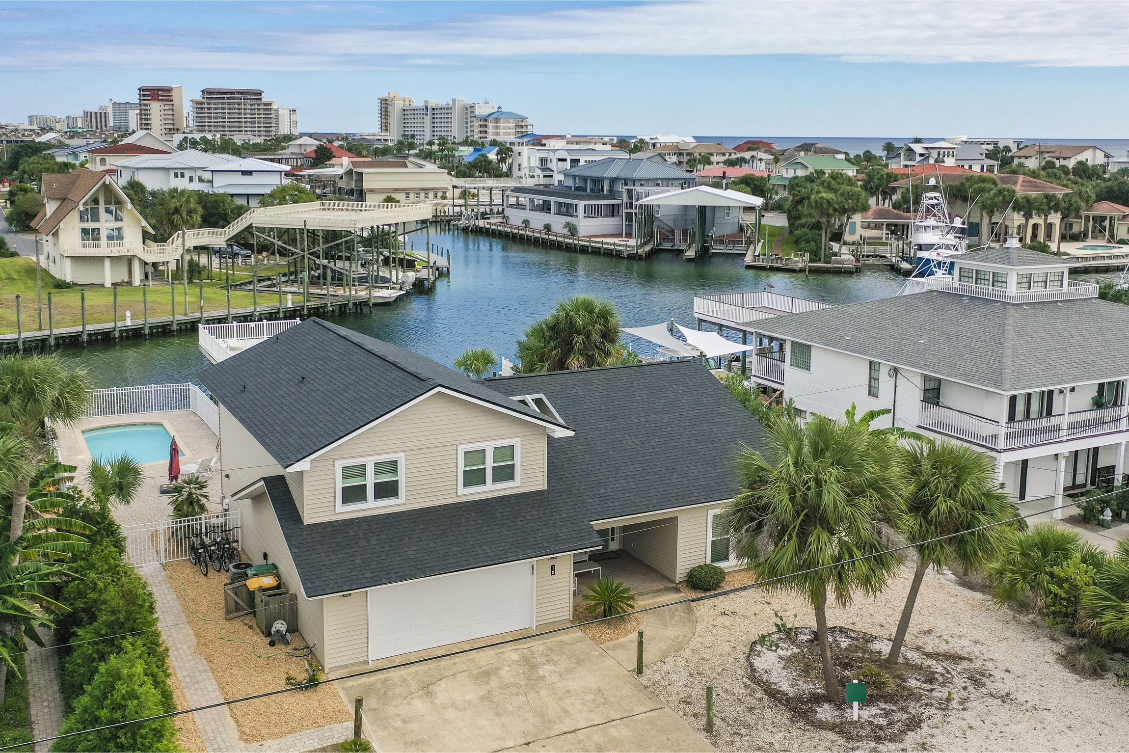 Boaters Dream House on Holiday Isle House / Cottage rental in Destin Beach House Rentals in Destin Florida - #1