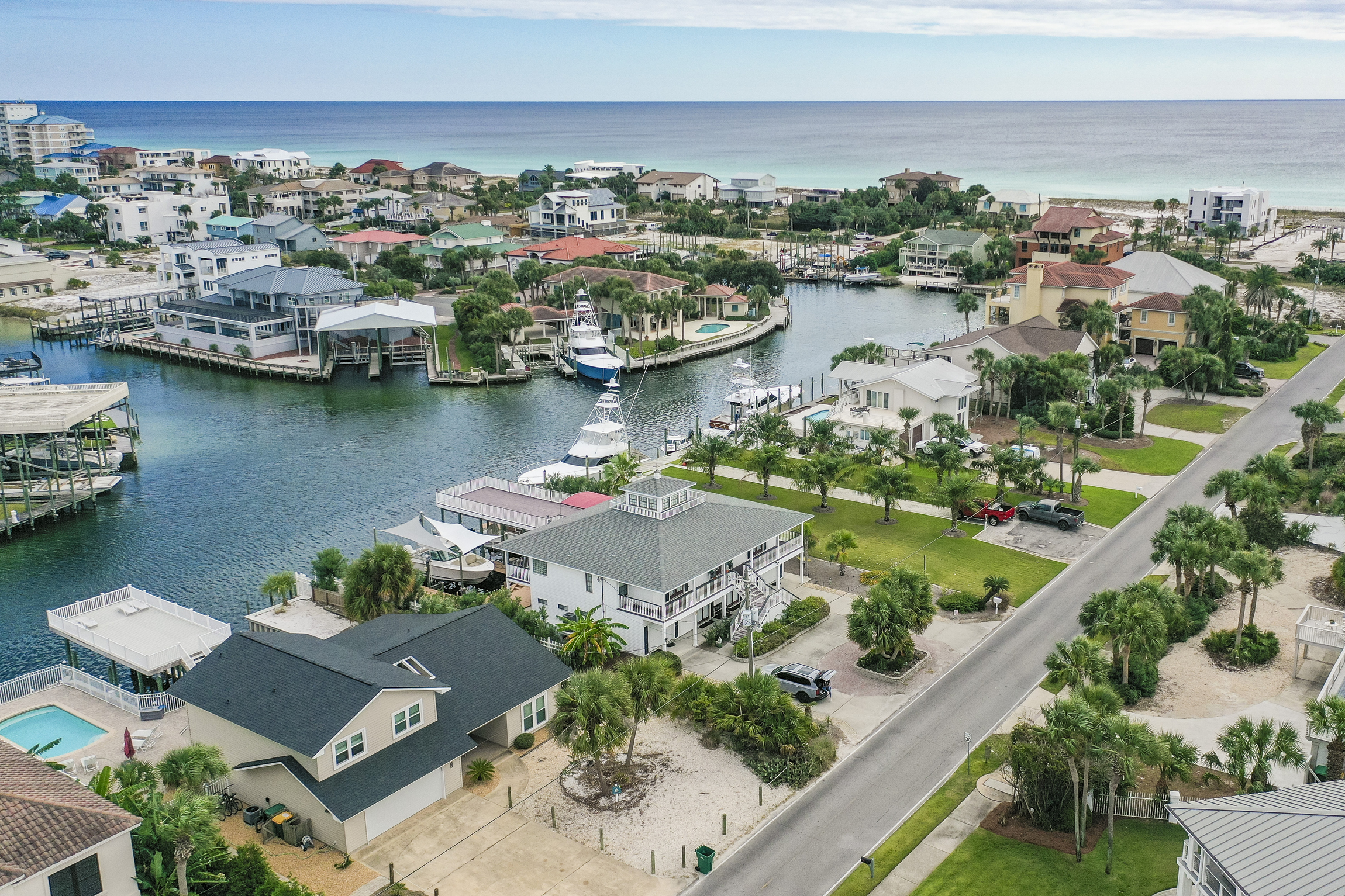 Boaters Dream House on Holiday Isle House / Cottage rental in Destin Beach House Rentals in Destin Florida - #2