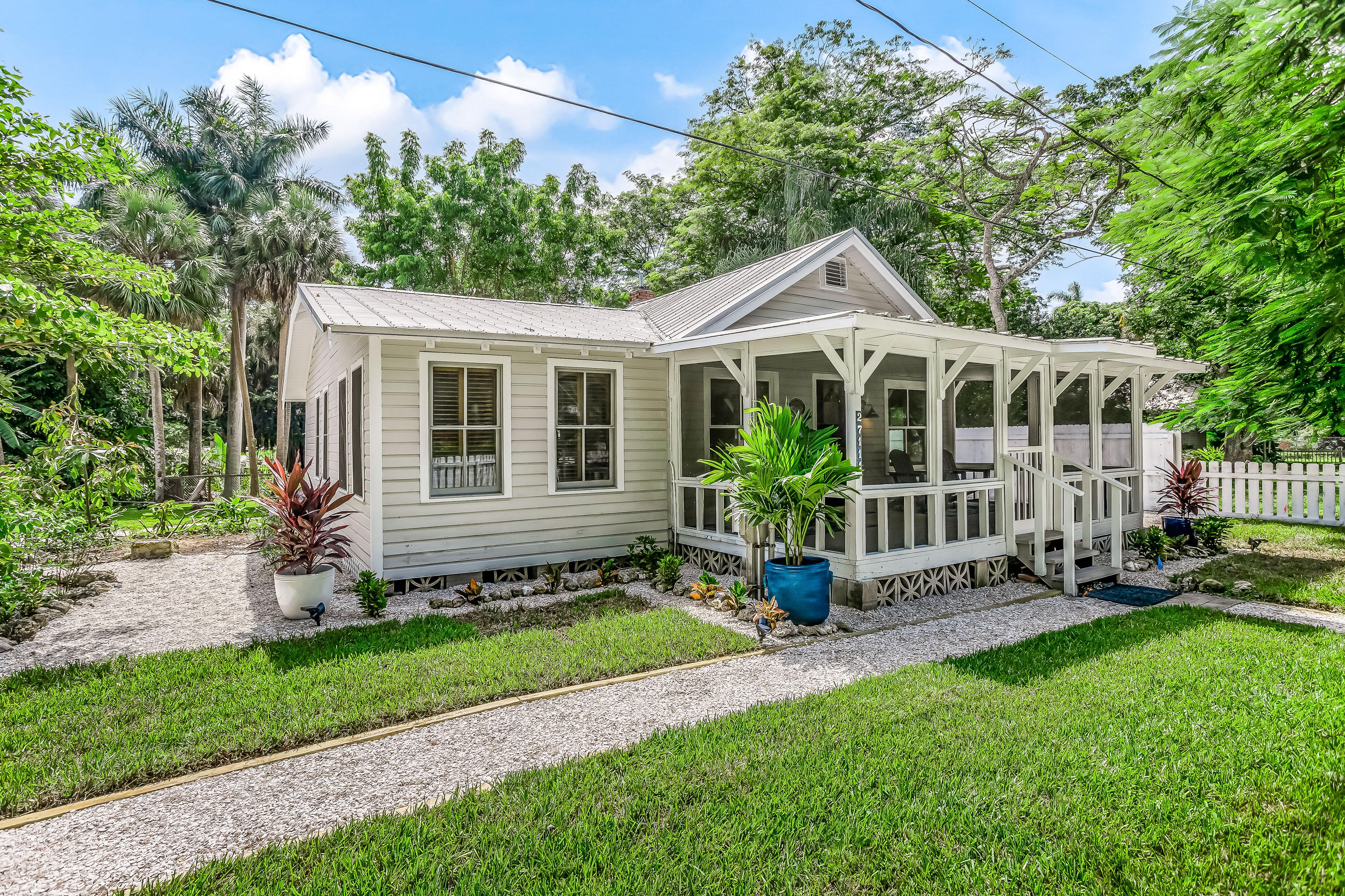 The Tucker House - Historical Bonita Cottage House / Cottage rental in Bonita Springs Beach House Rentals in Bonita Springs Florida - #20