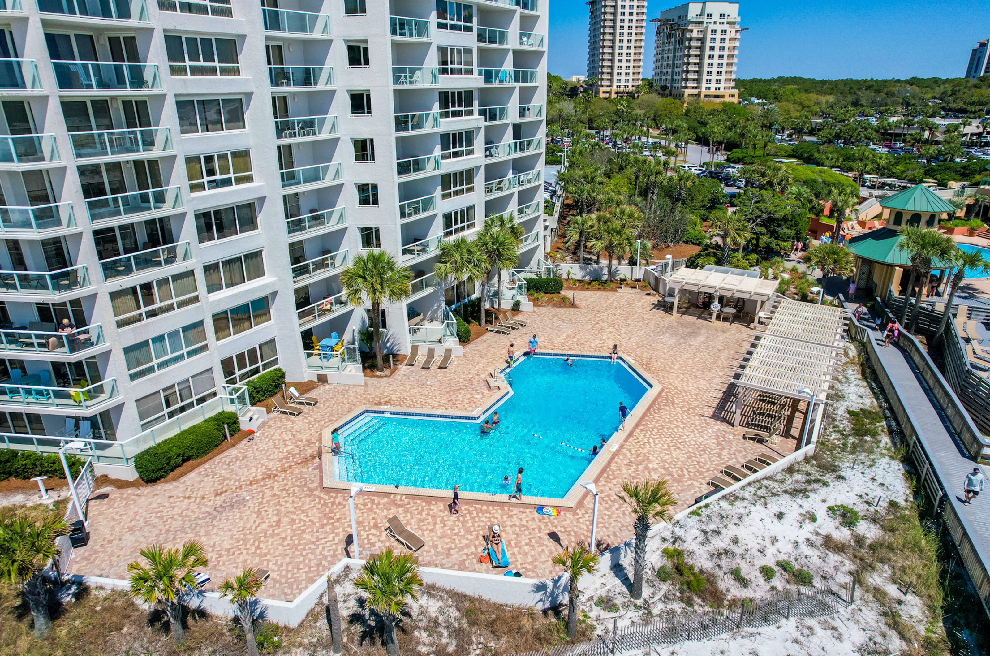 Beachside Towers At Sandestin Resort - 1, 2 And 3 BR Condo Rentals