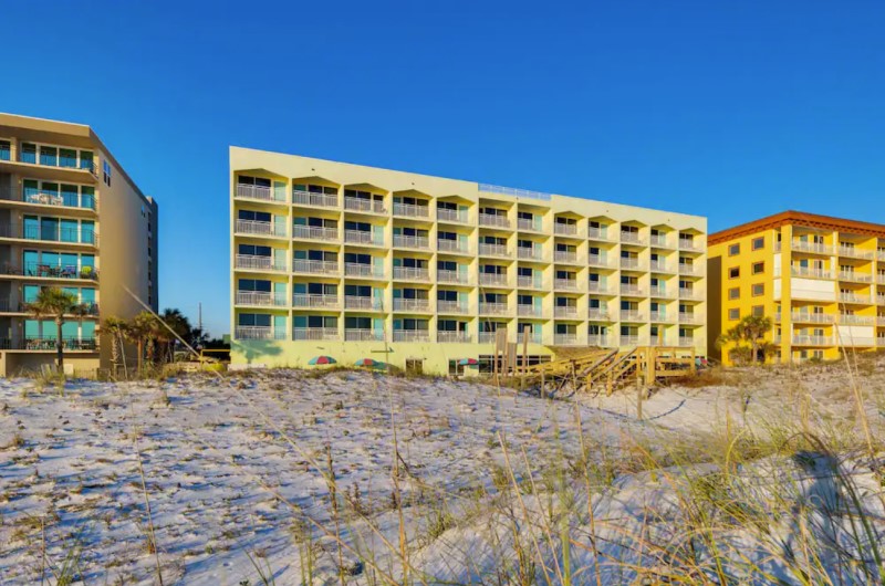 Experience Comfort and Convenience at Best Western Fort Walton Beach Hotel