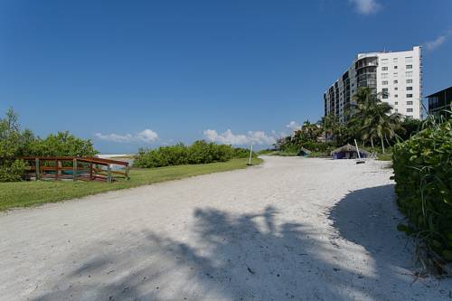 Caribbean Beach Club in Fort Myers Beach FL 02