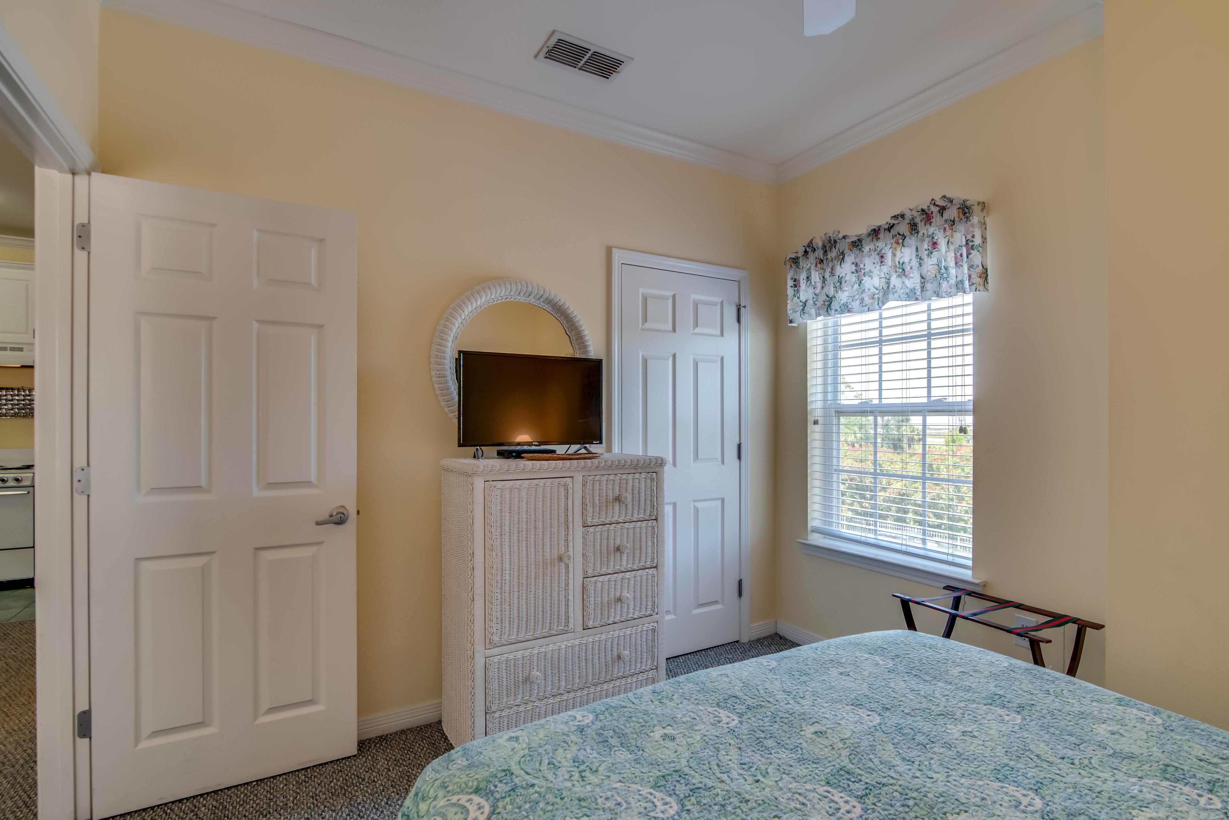 Beach Peace - DIBC 206B Condo rental in Dauphin Island Condo Rentals in Gulf Shores Alabama - #12