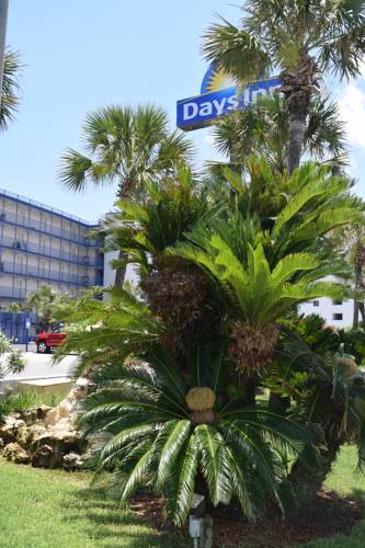 Days Inn Panama City Beach in Panama City Beach FL 57