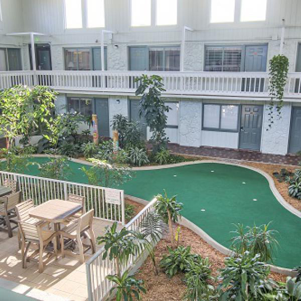 Take a break from the sun and enjoy the putting green at Club Destin Resort in Destin Florida.