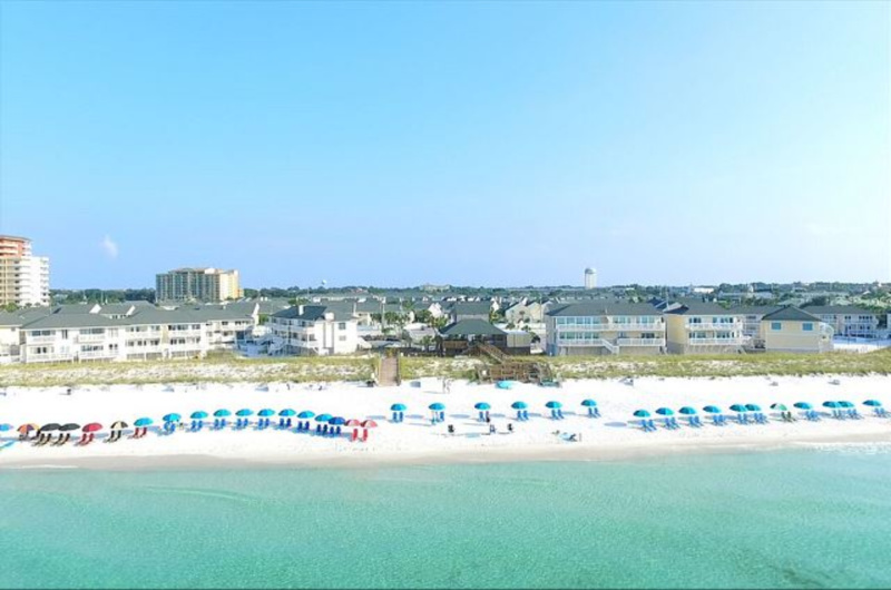 Sandpiper Cove - https://www.beachguide.com/destin-vacation-rentals-sandpiper-cove-9231886.jpeg?width=185&height=185