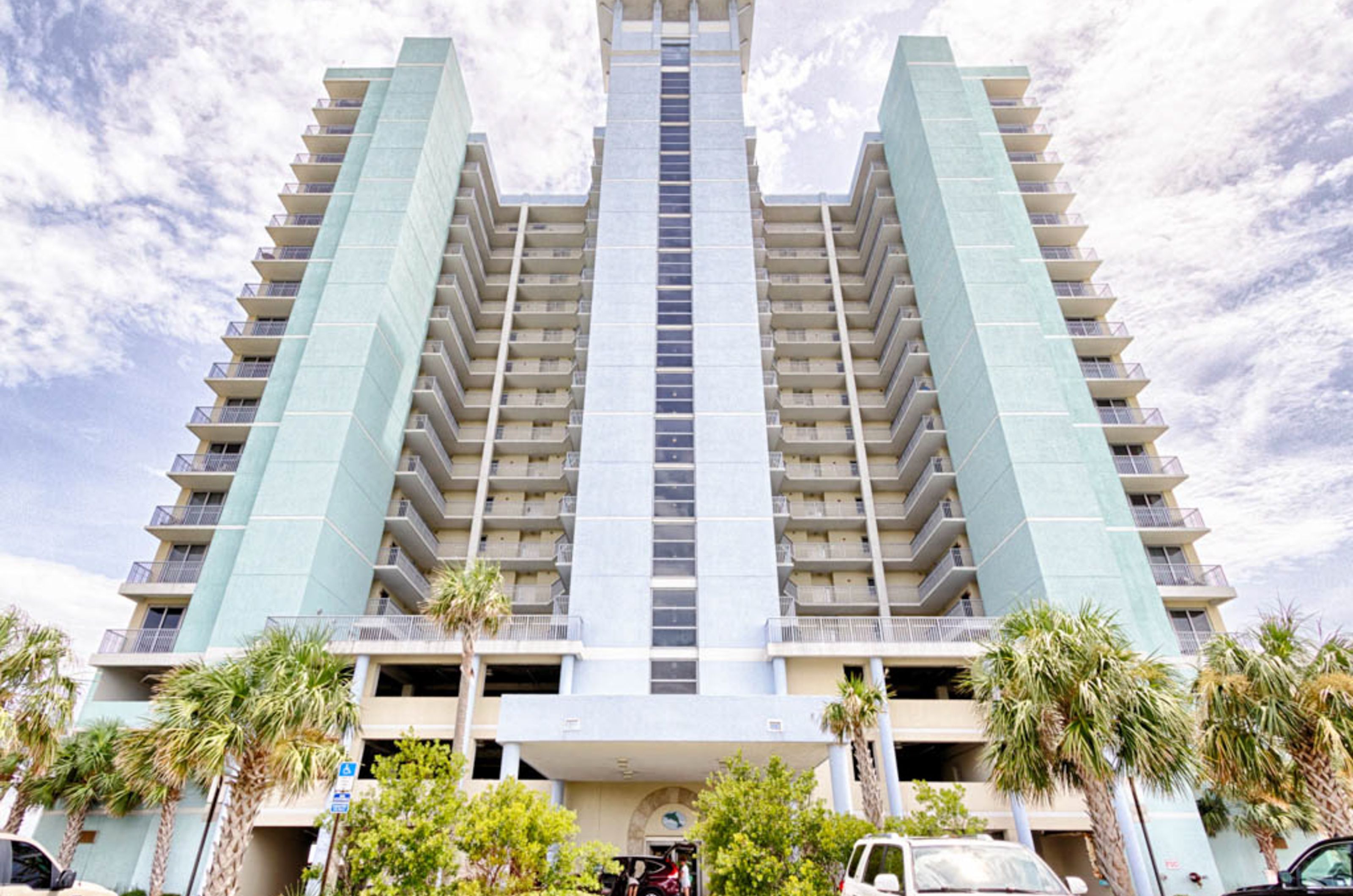 Experience Luxury at Emerald Dolphin Condos, Pensacola Beach