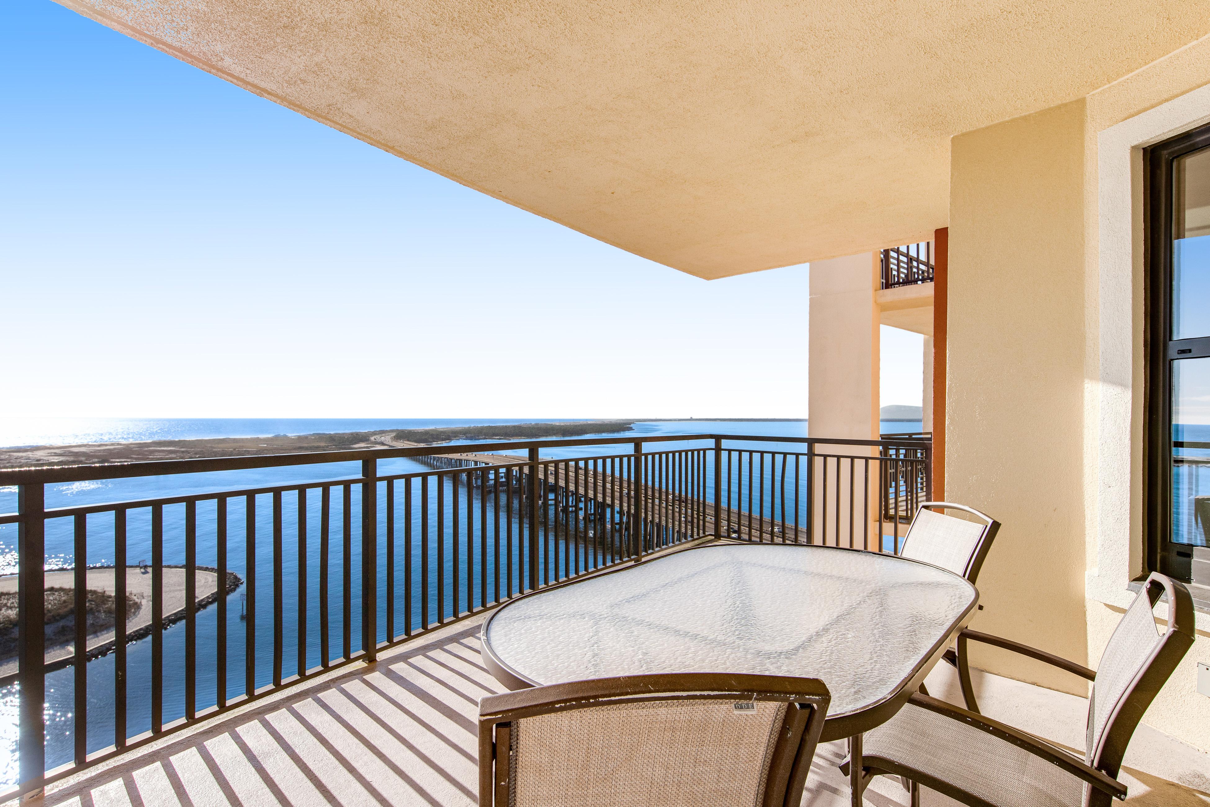 Emerald Grande 1025 Condo rental in Emerald Grande at HarborWalk Village in Destin Florida - #26