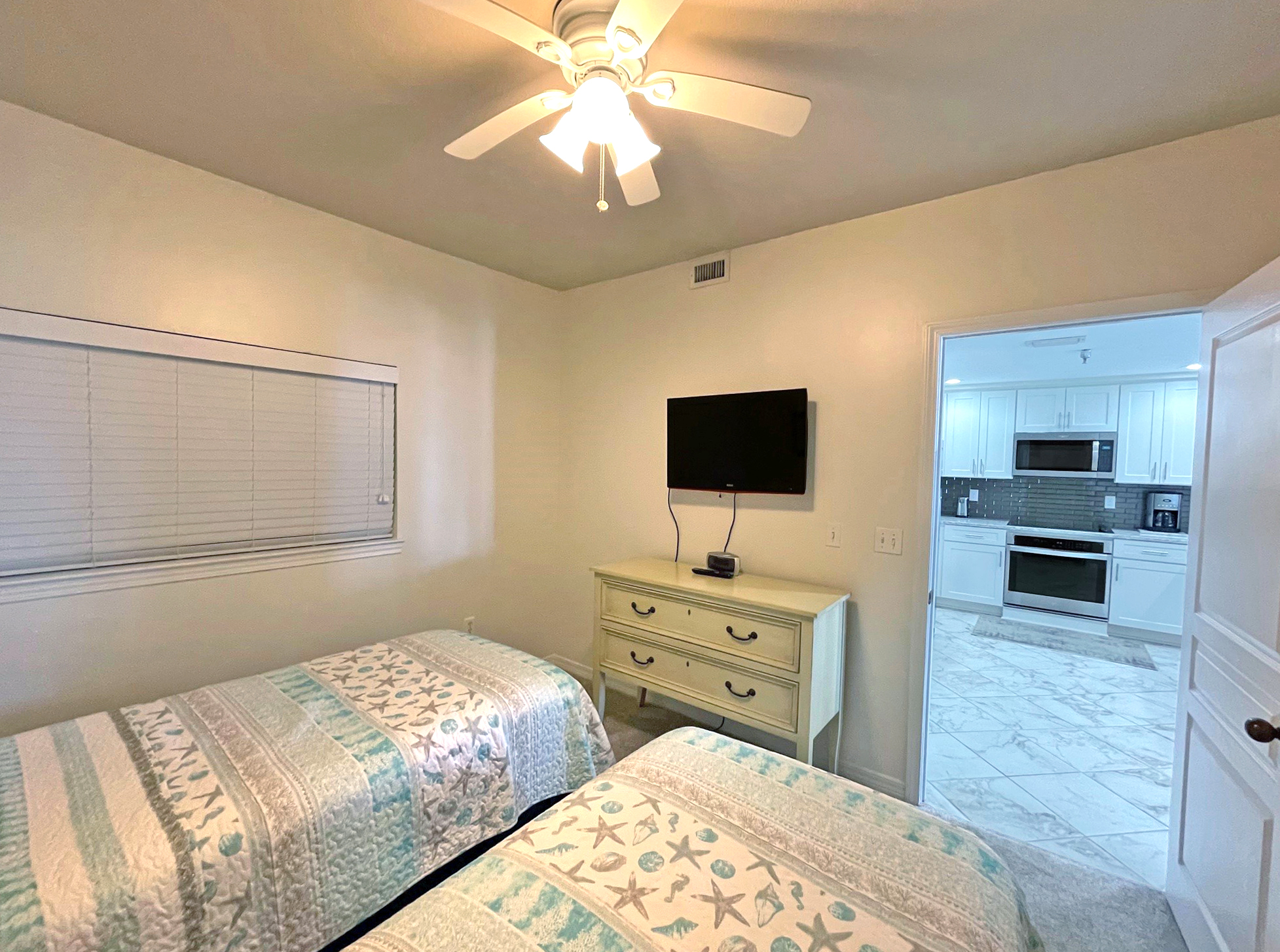 Emerald Isle #101 Condo rental in Emerald Isle Pensacola Beach in Pensacola Beach Florida - #19