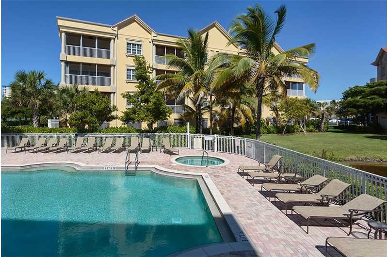 Bella Lago Fort Myers Beach: A Serene Escape in Florida