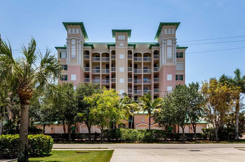 Palm Harbor Condos in Fort Myers Beach FL is a lovely building