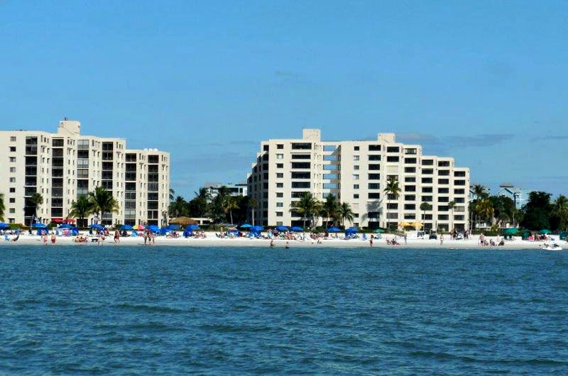 Sandarac - https://www.beachguide.com/fort-myers-beach-vacation-rentals-sandarac-8457330.jpg?width=185&height=185