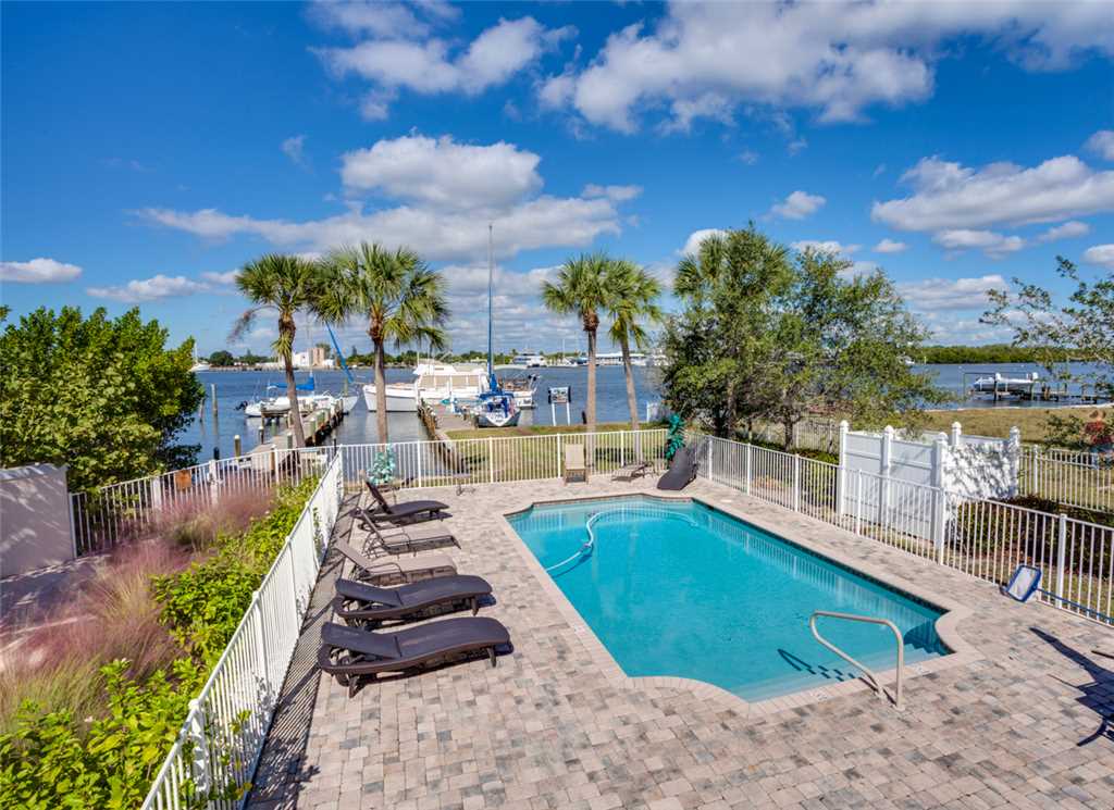 Delmar Dolphin 3 Bedrooms Bay Front Pool Elevator Wifi