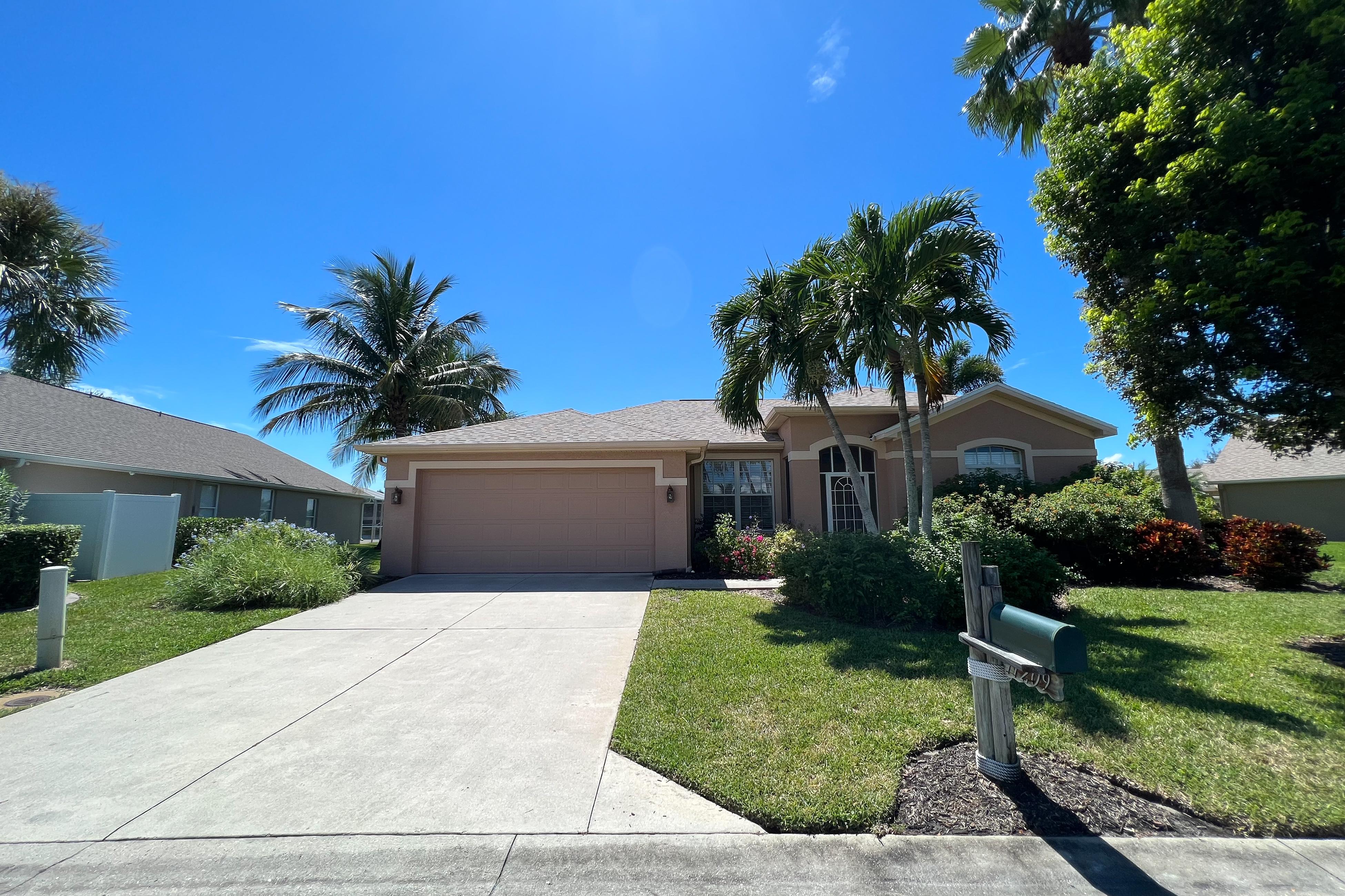 Destination Beach Stroll House / Cottage rental in Fort Myers Beach House Rentals in Fort Myers Beach Florida - #20