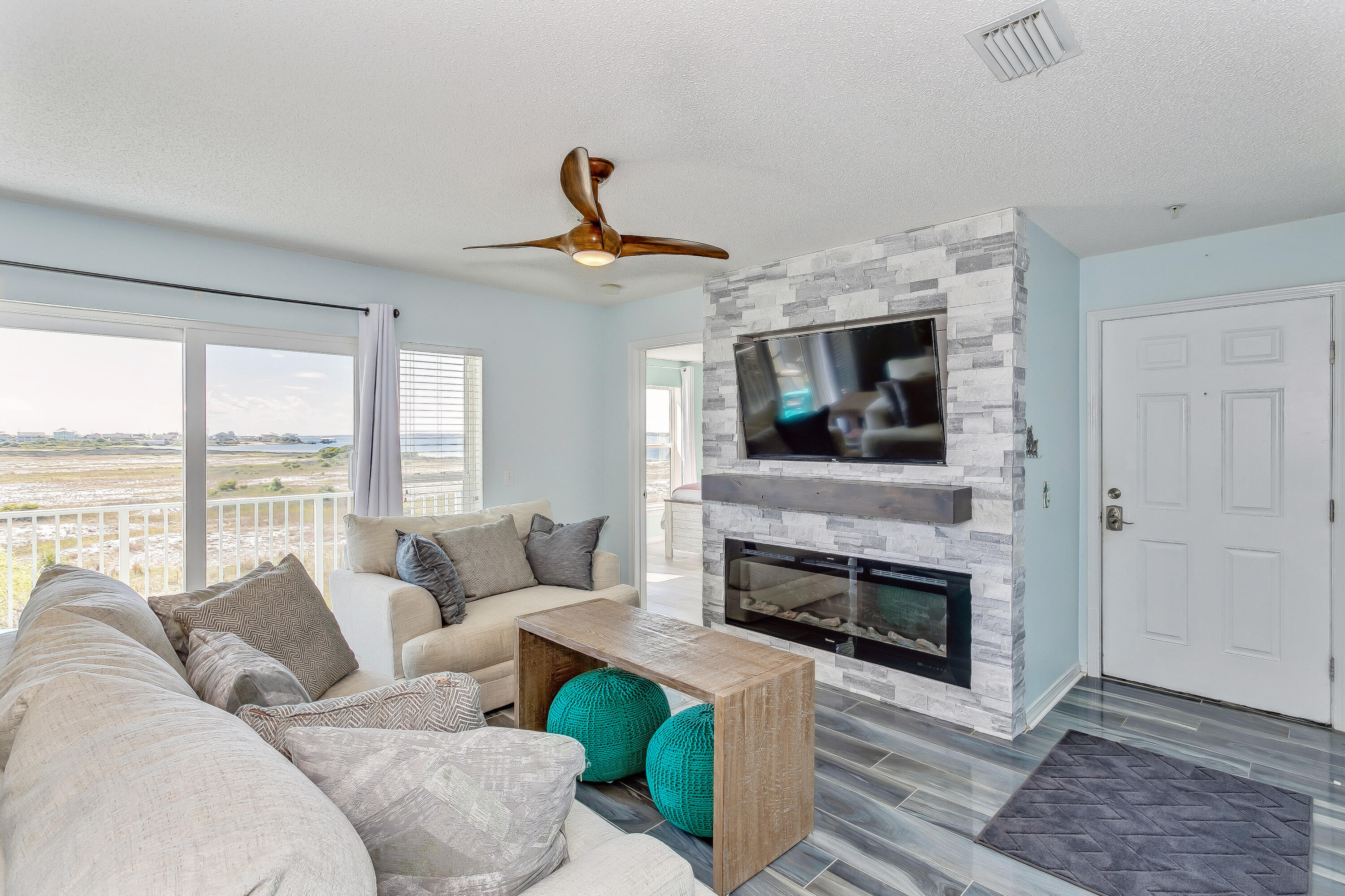 Gulf Island Condominiums #421- Bright-N-Sunny *NEW Condo rental in Gulf Island Condominiums in Navarre Florida - #1