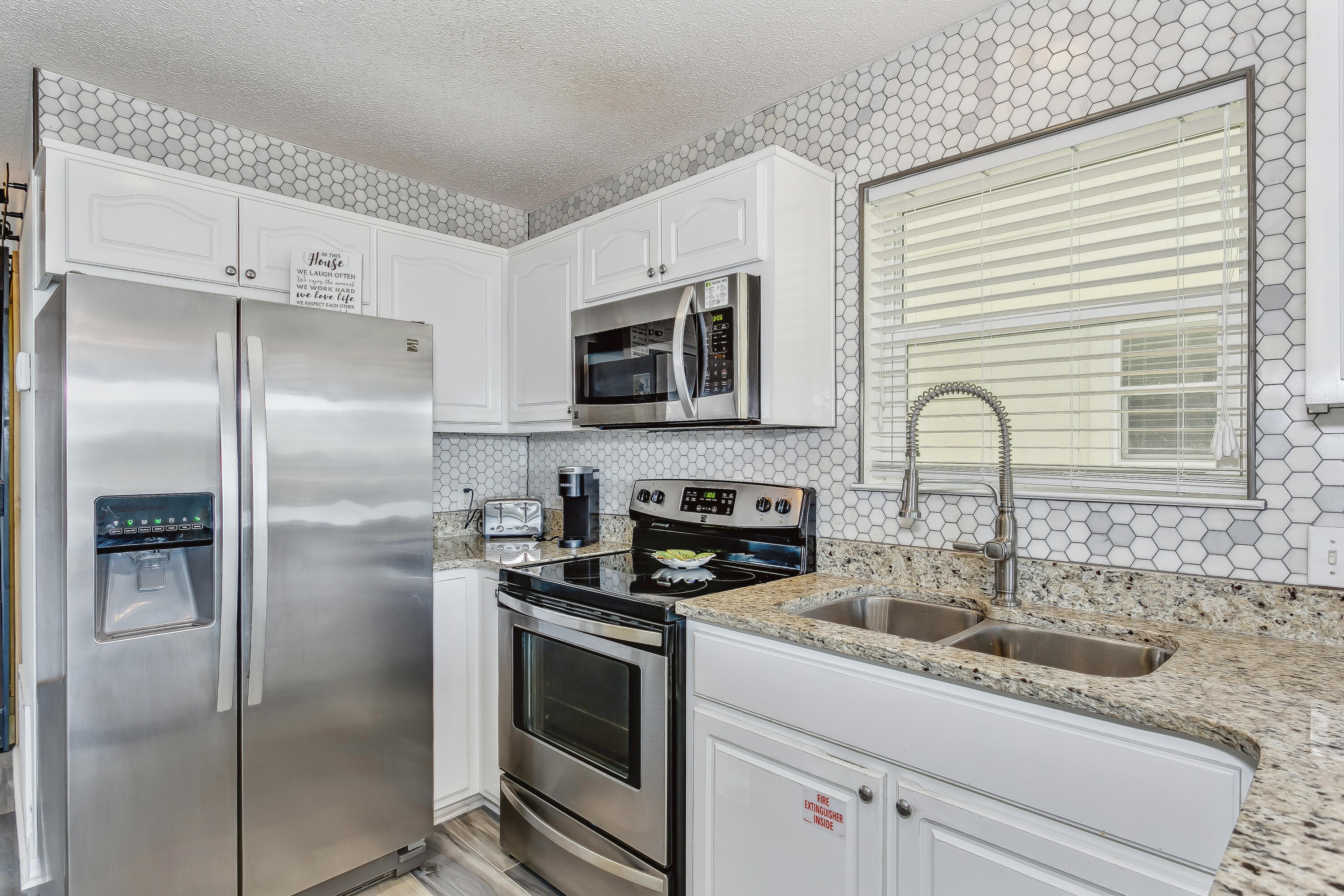 Gulf Island Condominiums #421- Bright-N-Sunny *NEW Condo rental in Gulf Island Condominiums in Navarre Florida - #10