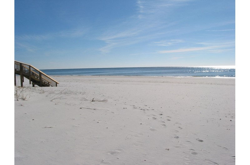 Beautiful white-sand beach at Legacy Gulf Shores