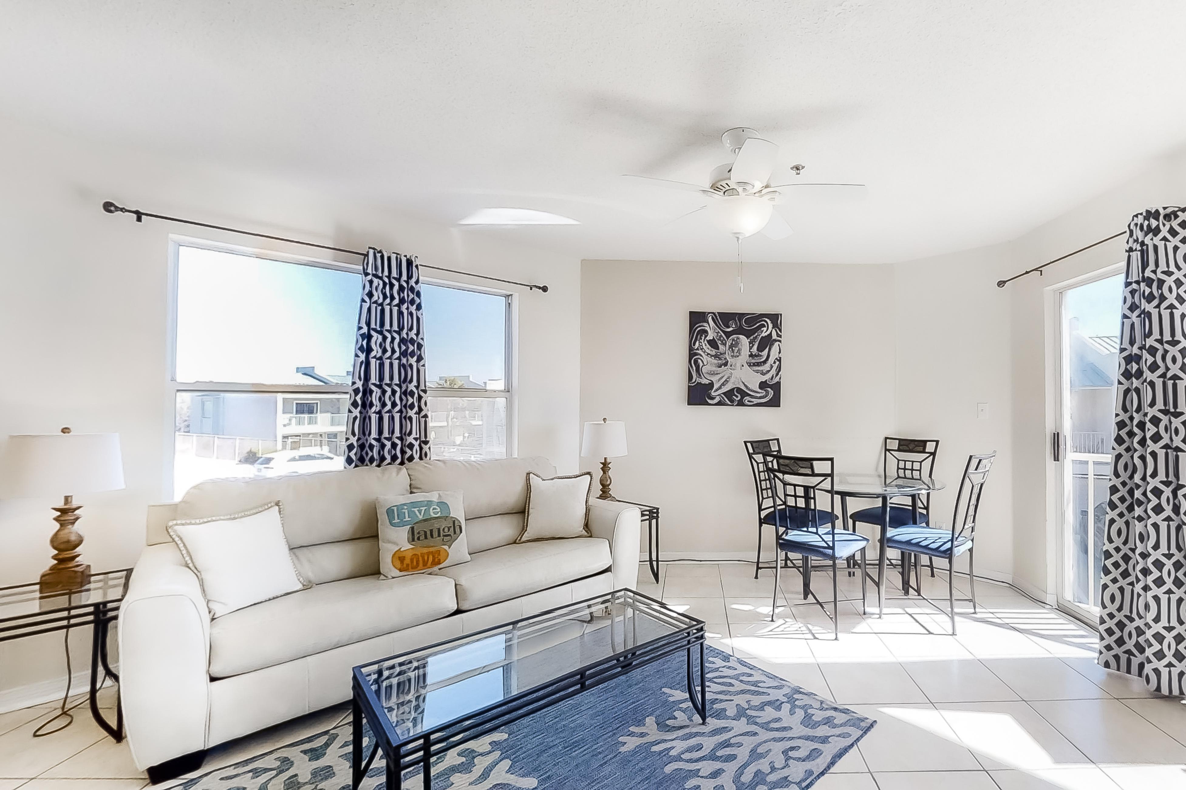 Gulfview II 2-201 Condo rental in Gulfview Condominiums in Destin Florida - #1