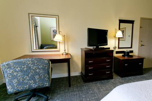 Hampton Inn Pensacola Beach in Gulf Breeze FL 70