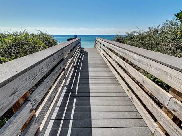 Easy access to the Gulf from Beachwood Villas in Seagrove Beach FL