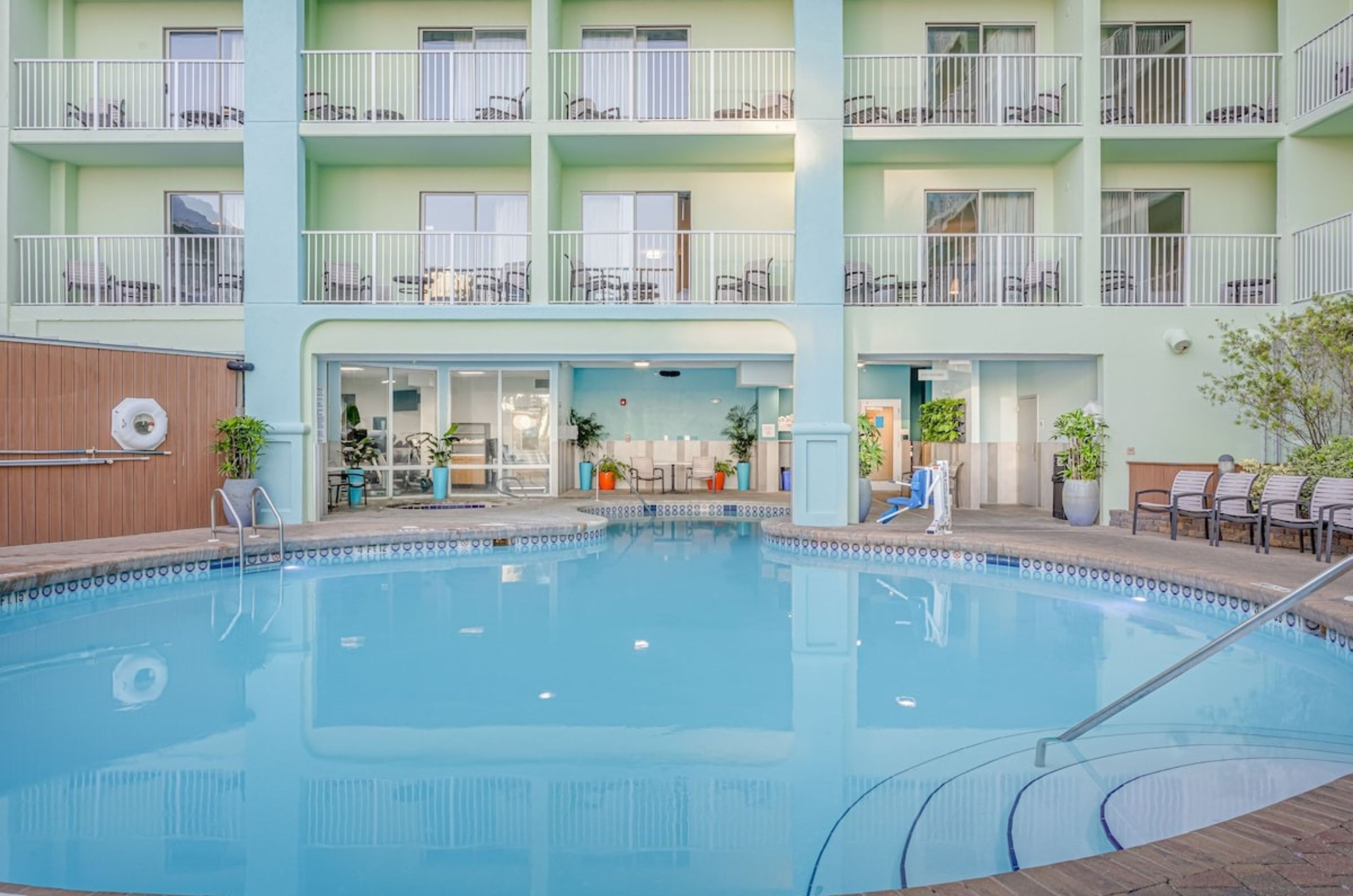 The large outdoor pool in front of Orange Beach's Hilton Garden Inn	