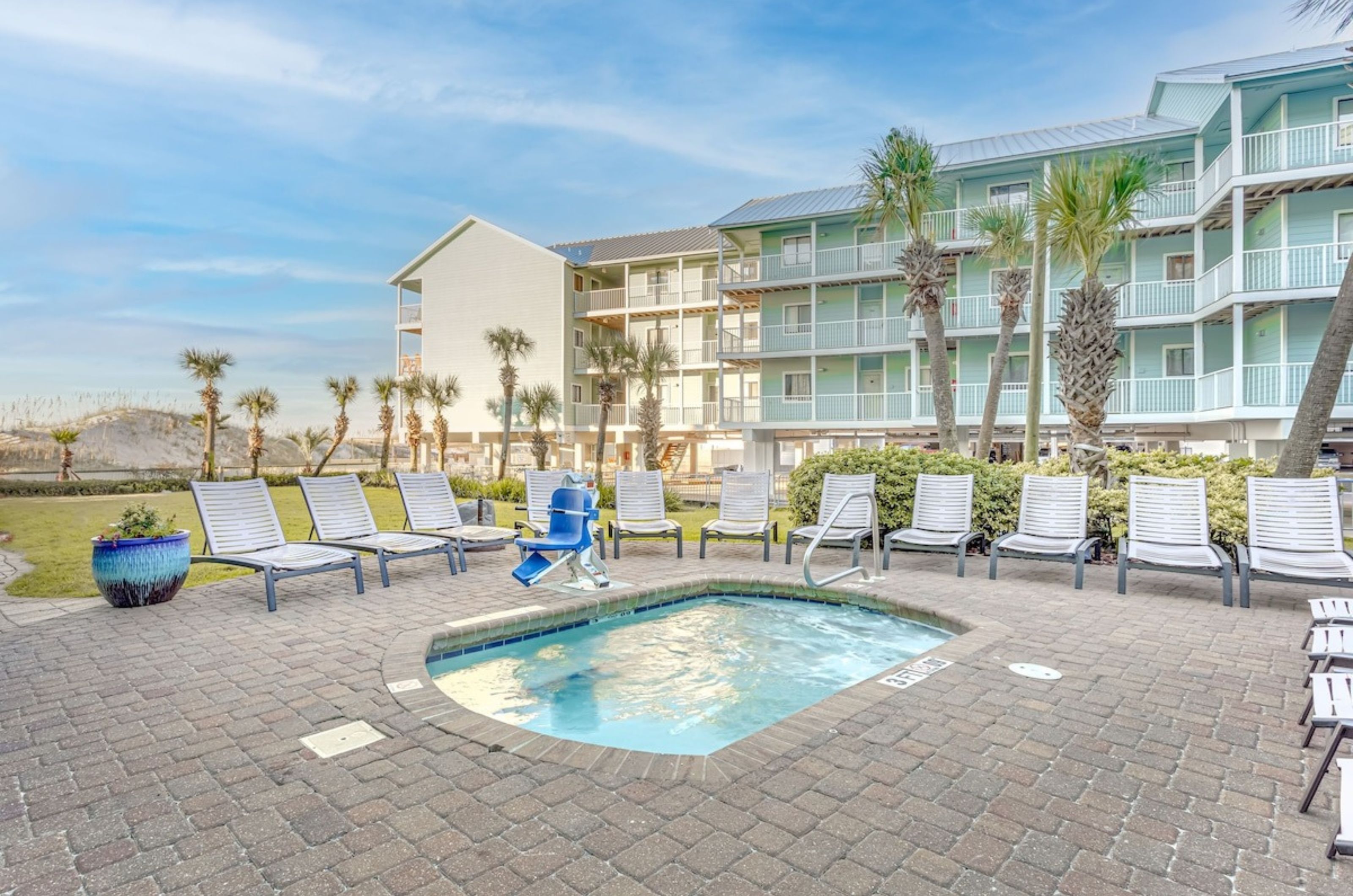 The beachside hot tub and pool deck at Hilton Garden Inn in Orange Beach Alabama 