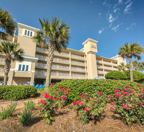 Tropical landscaping at  Holiday Inn Club Vacations in Panama City Beach Flotrida