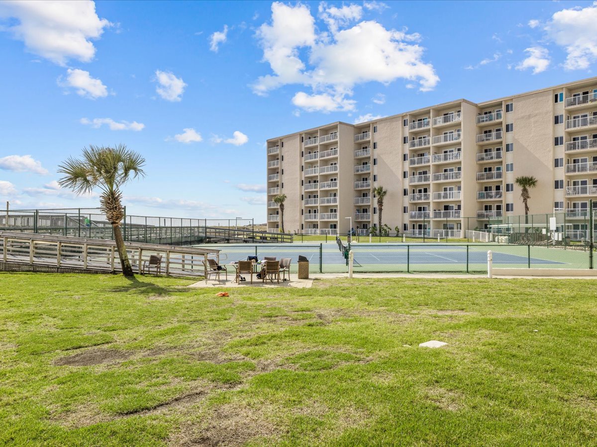 Holiday Surf and Racquet Unit 120 Condo rental in Holiday Surf & Racquet Club in Destin Florida - #20