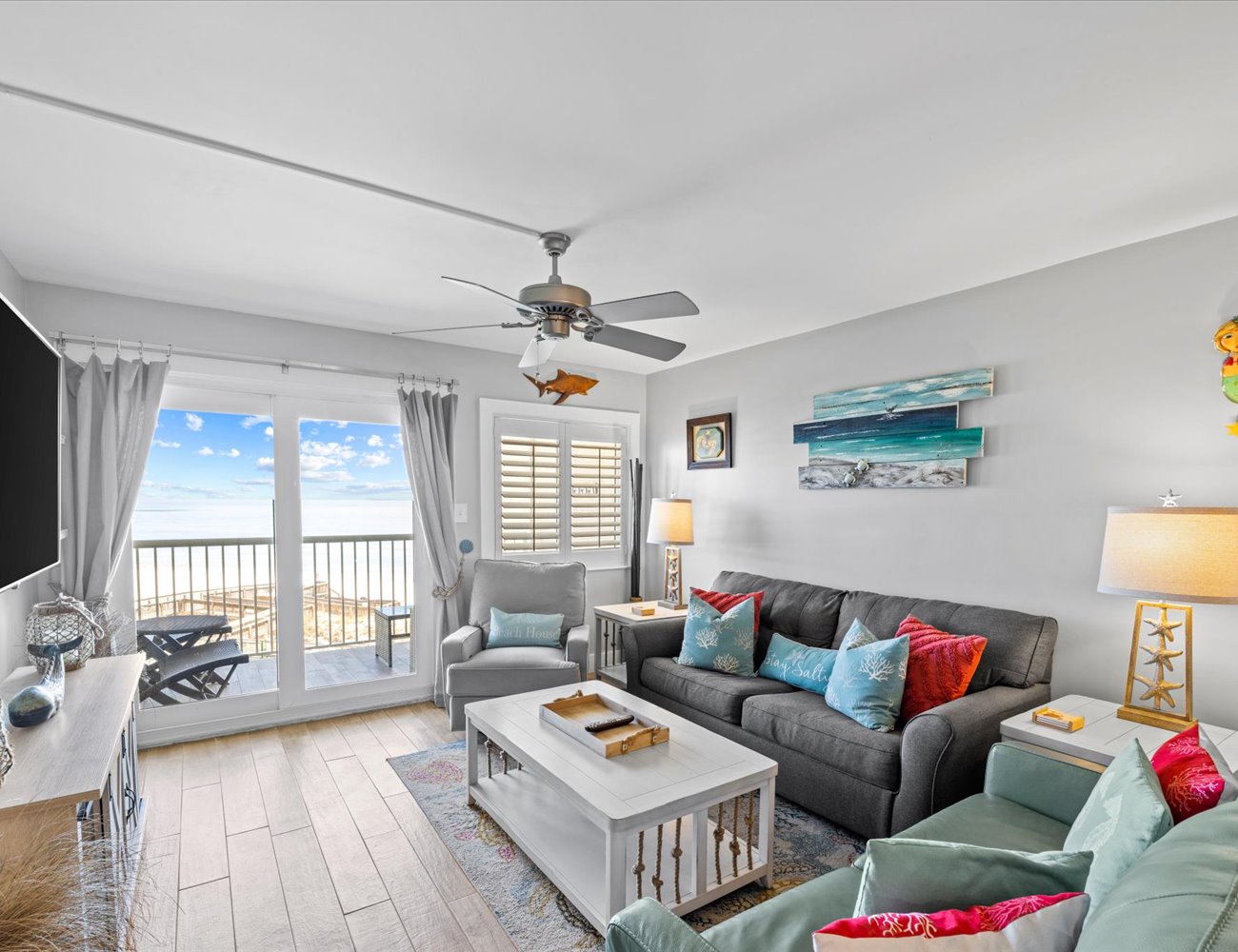 Holiday Surf and Racquet Unit 404 Condo rental in Holiday Surf & Racquet Club in Destin Florida - #2