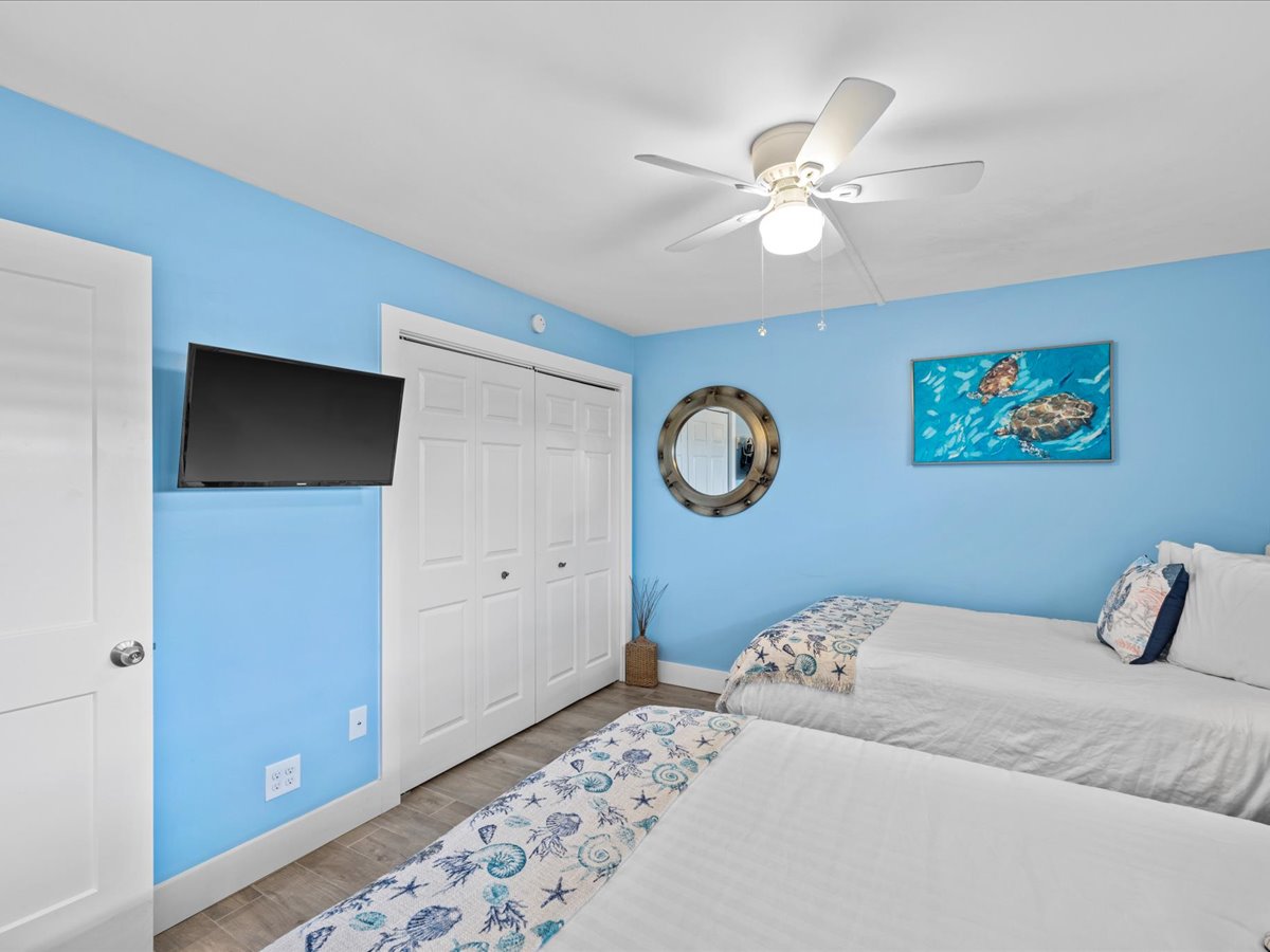 Holiday Surf and Racquet Unit 404 Condo rental in Holiday Surf & Racquet Club in Destin Florida - #24