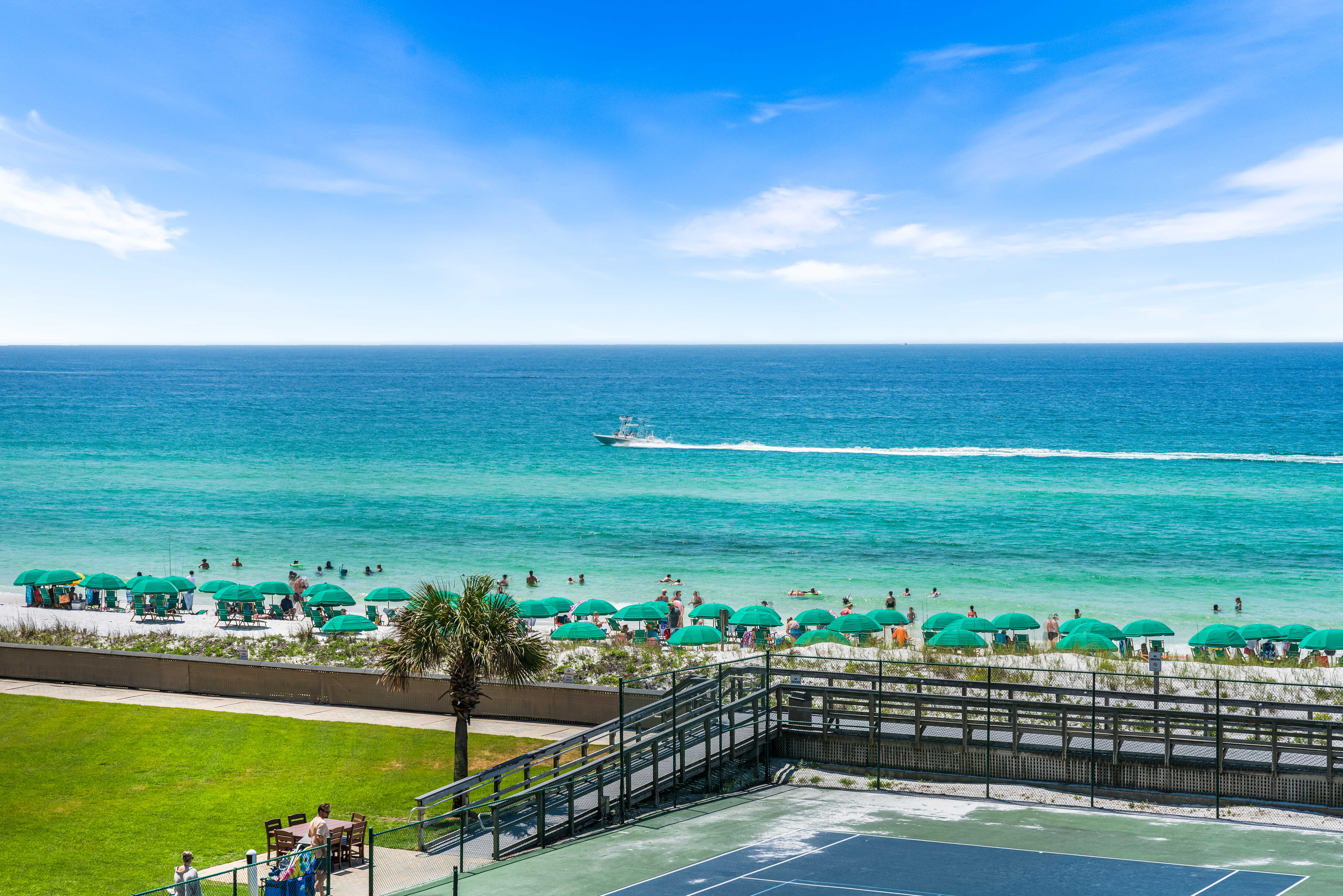 Holiday Surf and Racquet Unit 410 Condo rental in Holiday Surf & Racquet Club in Destin Florida - #2