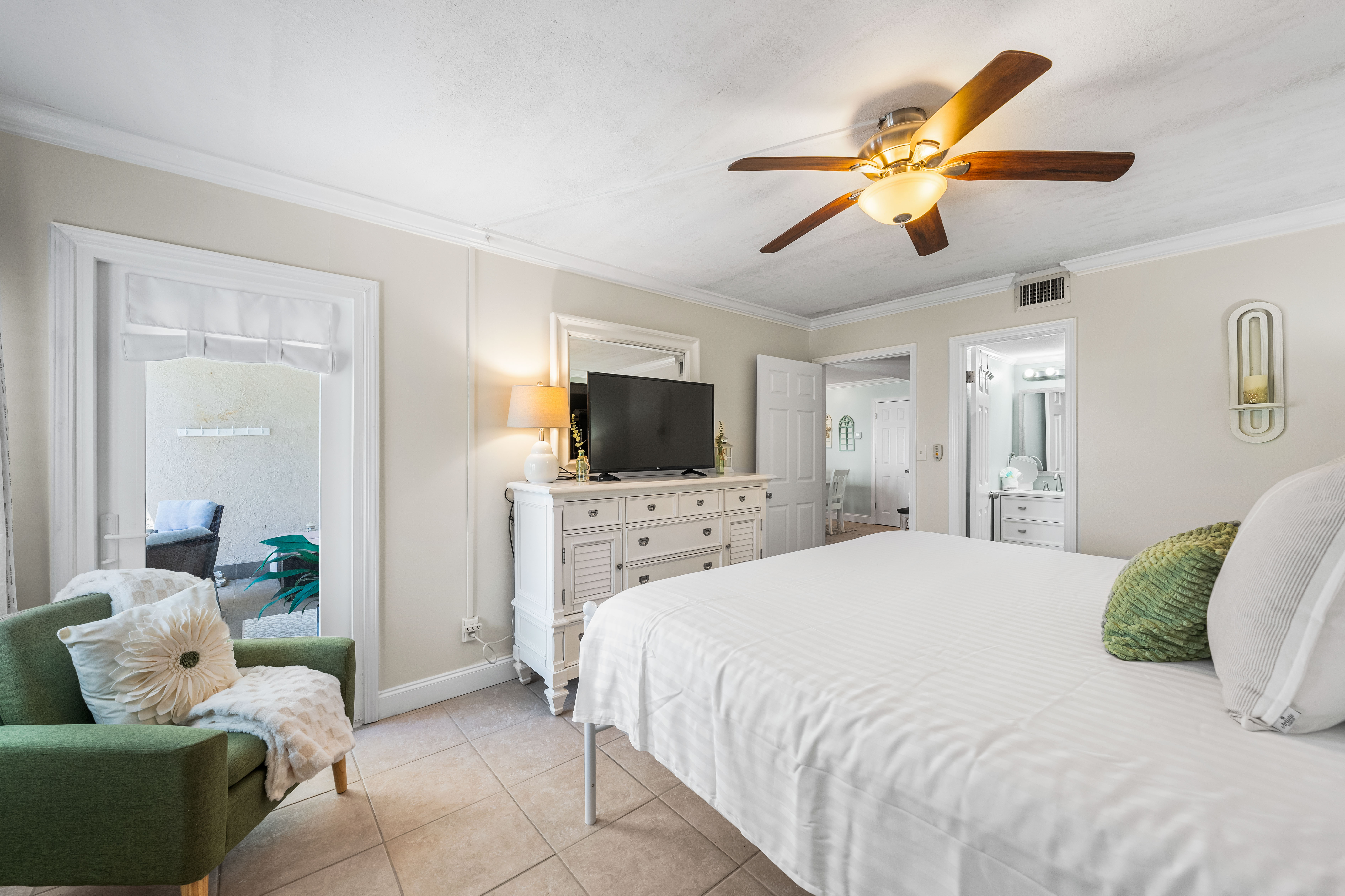 Holiday Surf and Racquet Unit 410 Condo rental in Holiday Surf & Racquet Club in Destin Florida - #18