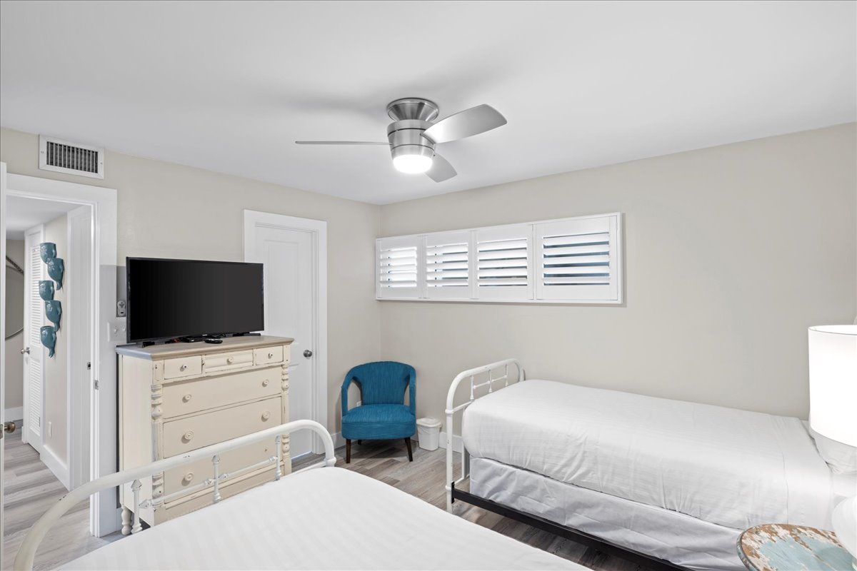 Holiday Surf and Racquet Unit 608 Condo rental in Holiday Surf & Racquet Club in Destin Florida - #14