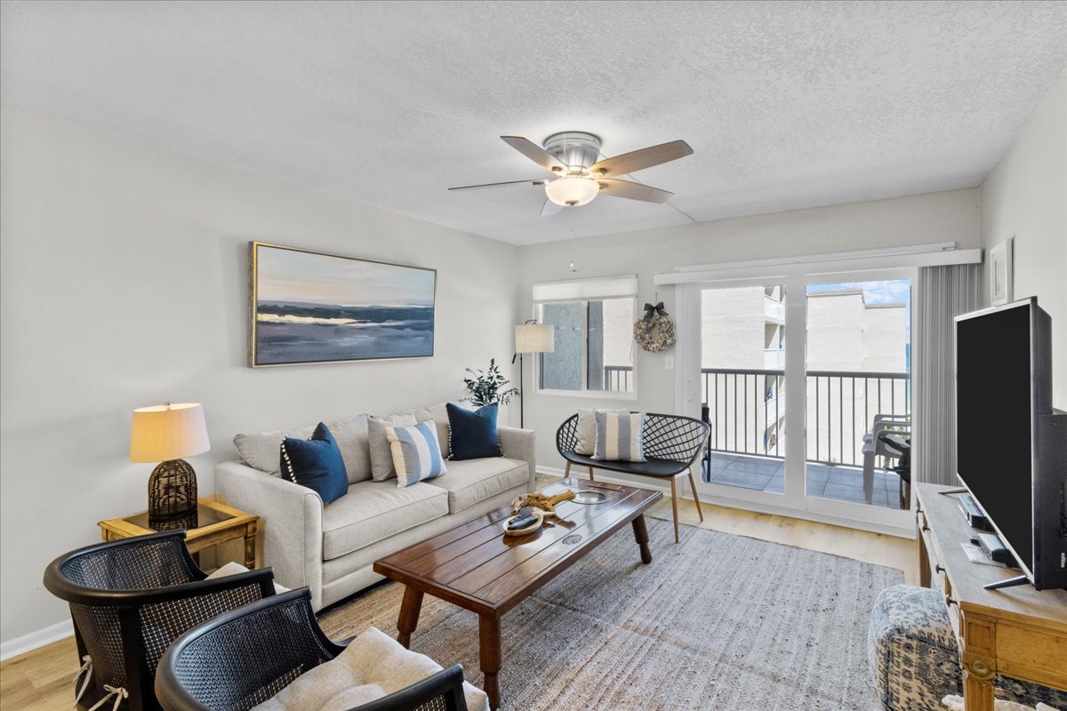 Holiday Surf and Racquet Unit 611 Condo rental in Holiday Surf & Racquet Club in Destin Florida - #12