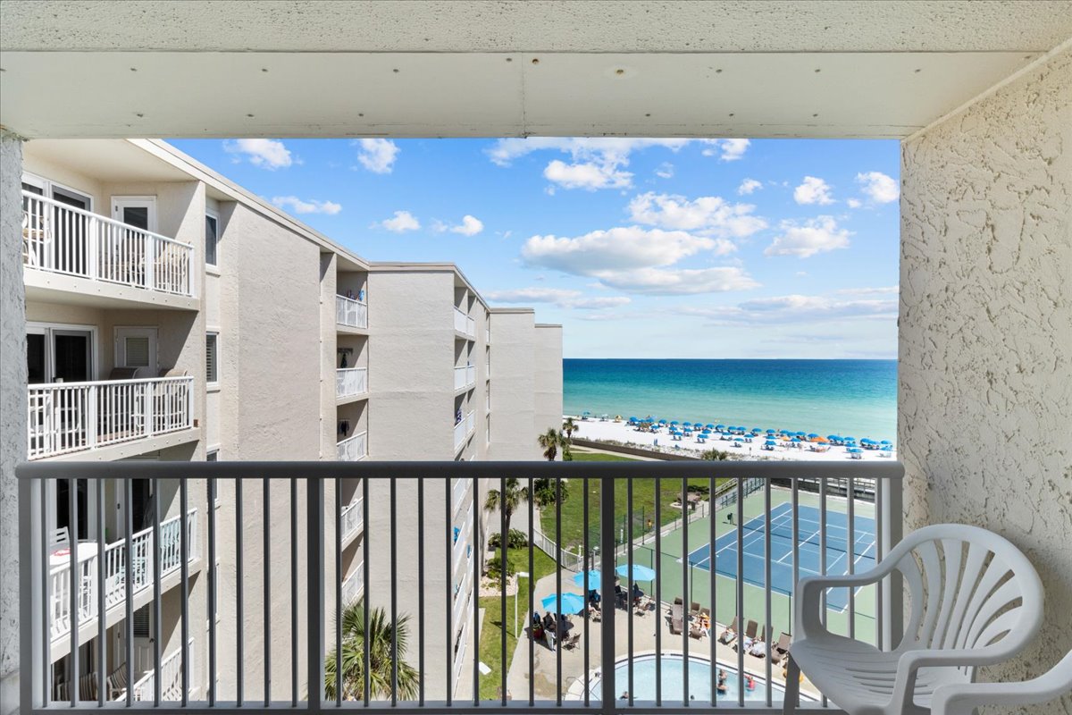 Holiday Surf and Racquet Unit 611 Condo rental in Holiday Surf & Racquet Club in Destin Florida - #29