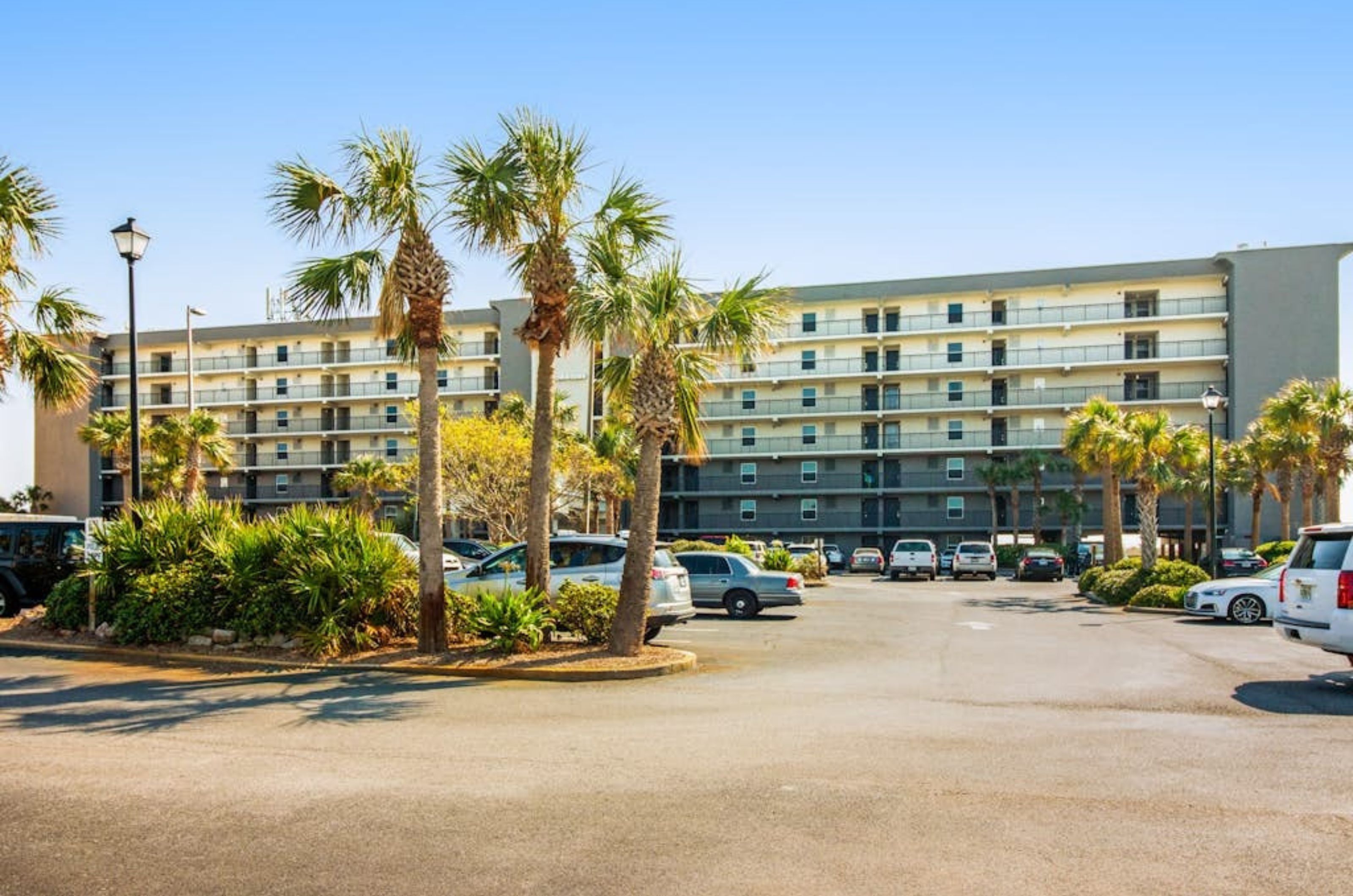 View from the parking lot of Island Echos Condominiusm in Fort Walton Beach Florida 