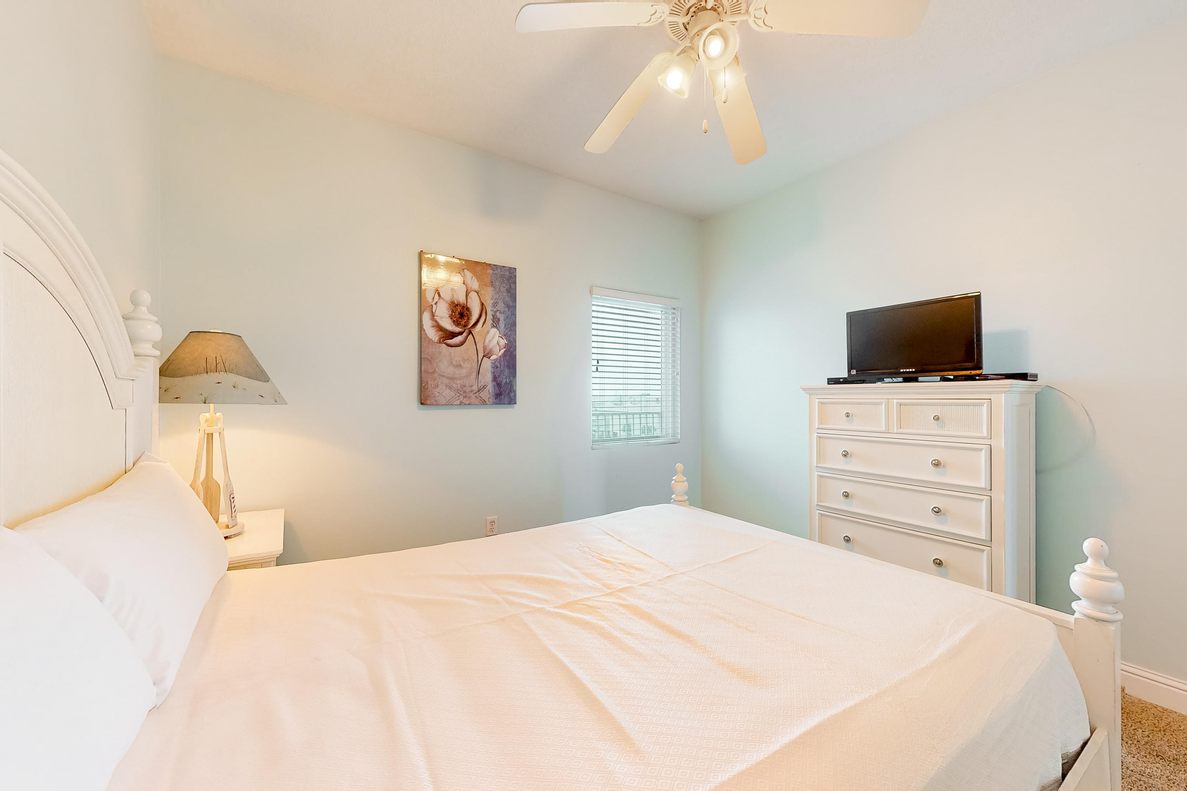 Lighthouse 412 Condo rental in Lighthouse Condominiums in Gulf Shores Alabama - #15