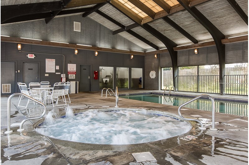 Wonderful indoor hot tub and pool at Windward Pointe Condominiums in Orange Beach Alabama